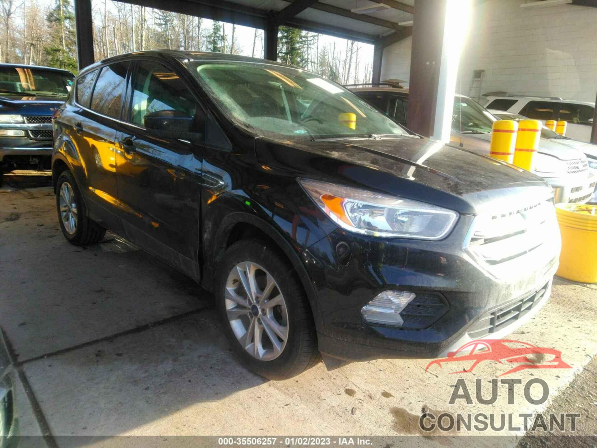FORD ESCAPE 2019 - 1FMCU0GD5KUA39944