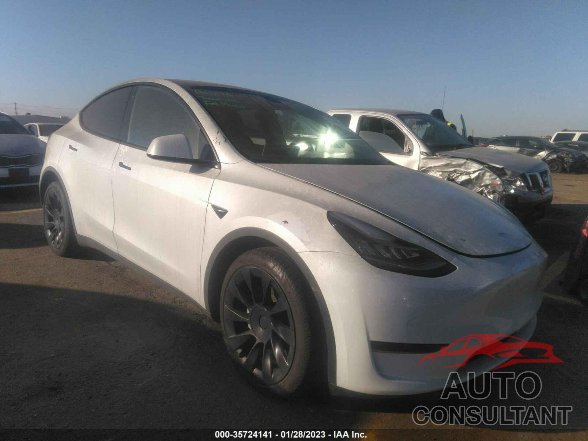 TESLA MODEL Y 2020 - 5YJYGDEE5LF033270