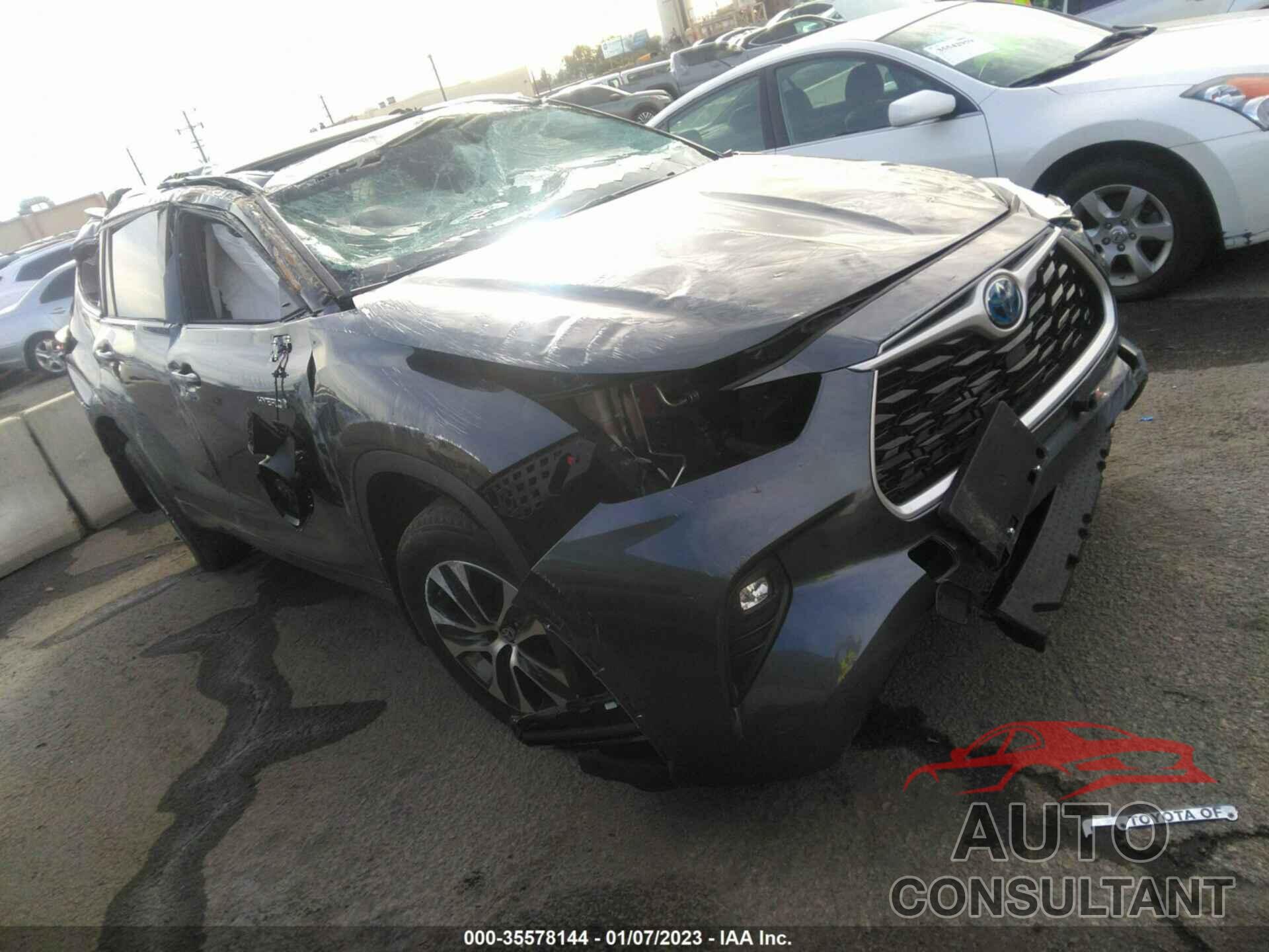 TOYOTA HIGHLANDER 2021 - 5TDGARAH8MS505520