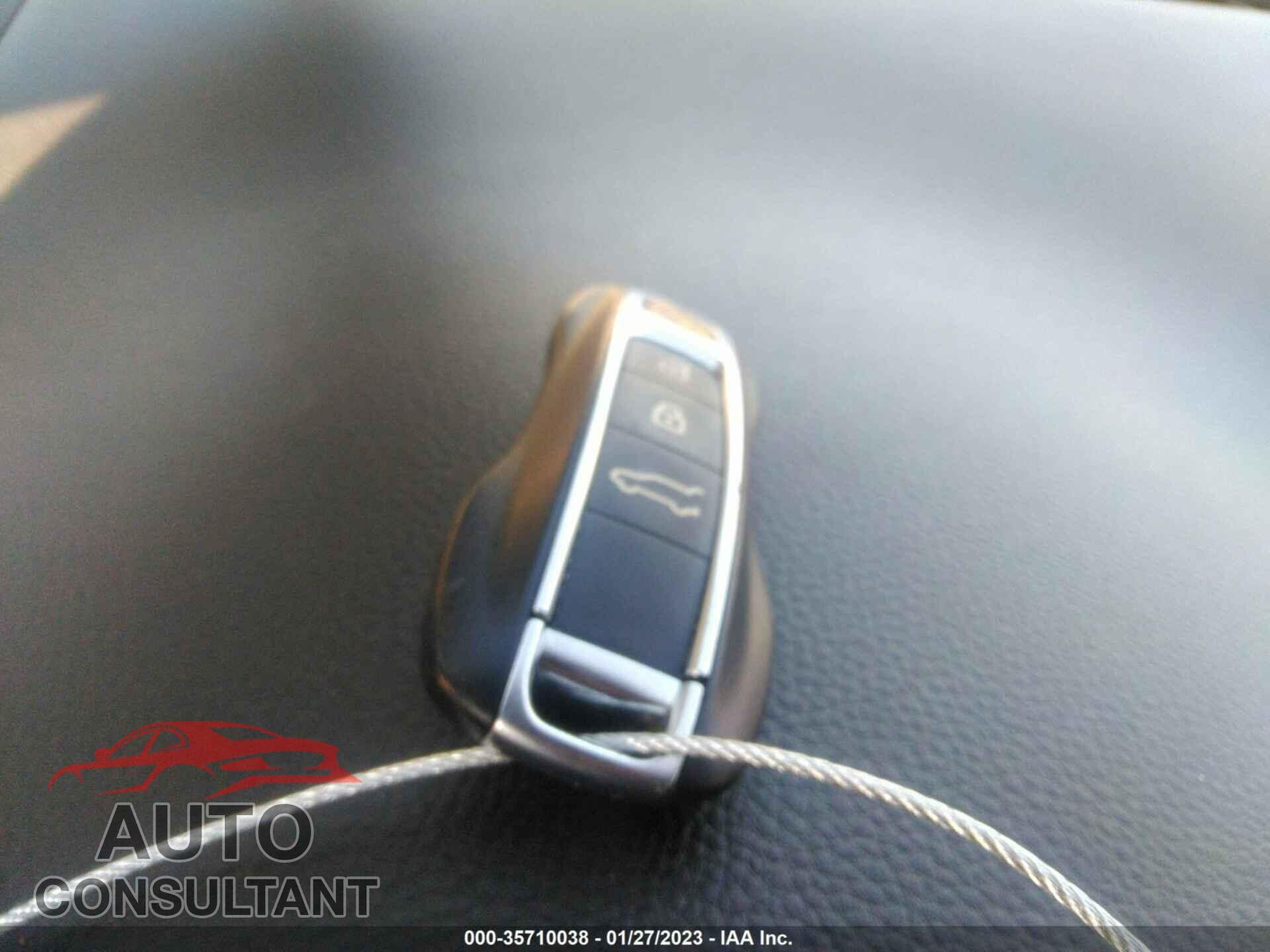 PORSCHE CAYENNE 2019 - WP1AA2AY3KDA16897