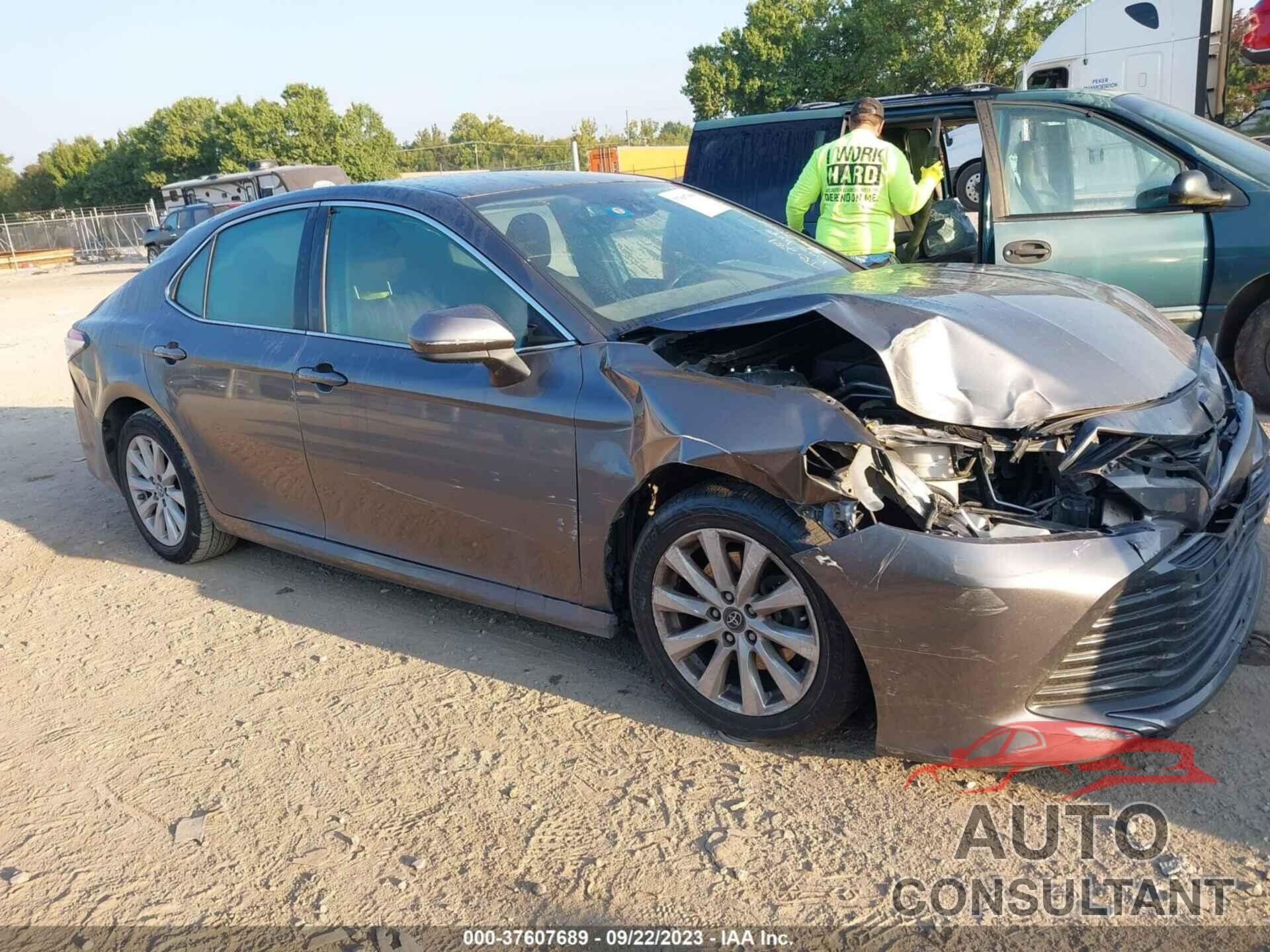 TOYOTA CAMRY 2019 - 4T1B11HK4KU849606
