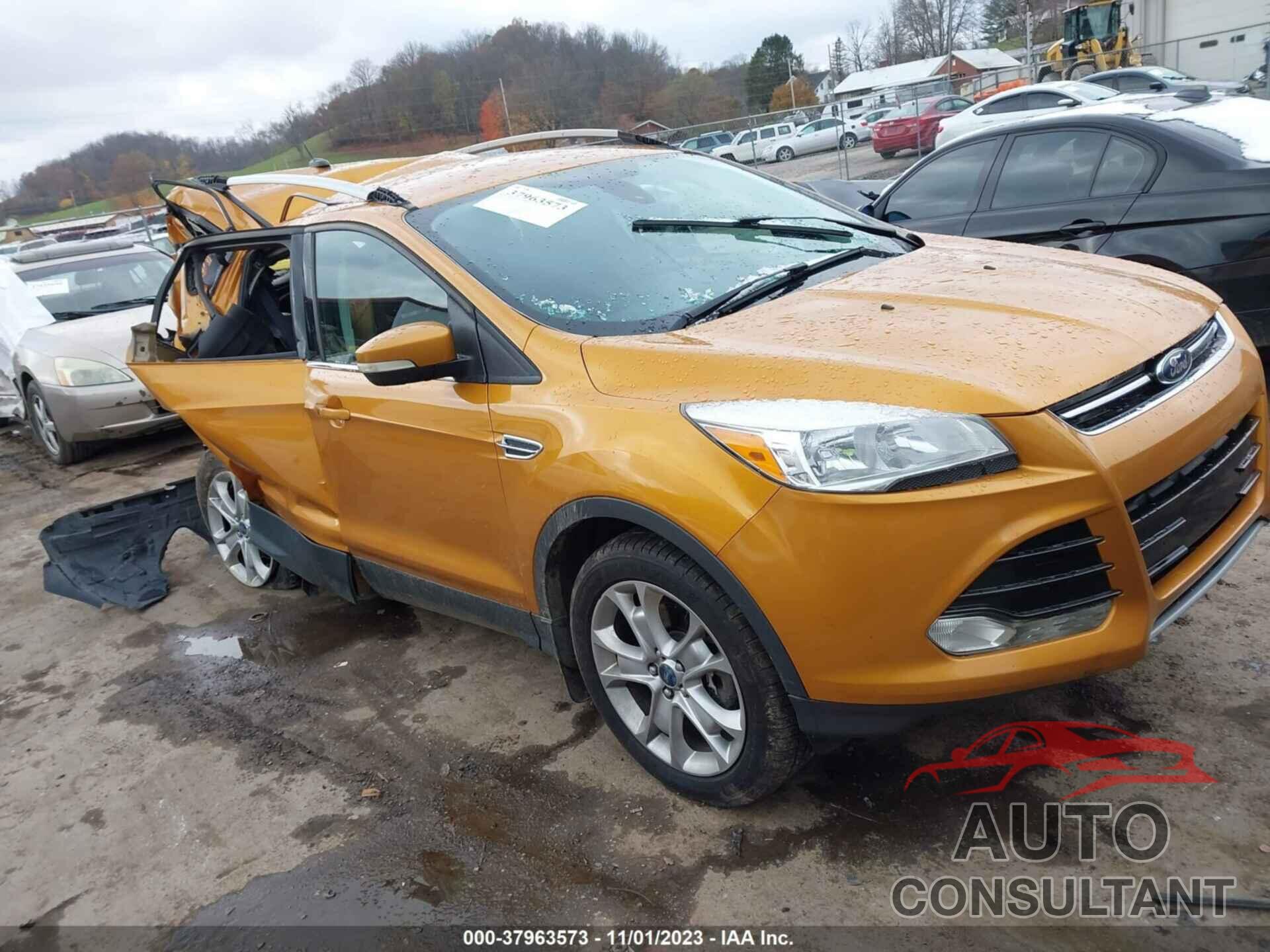 FORD ESCAPE 2016 - 1FMCU9J98GUB92902