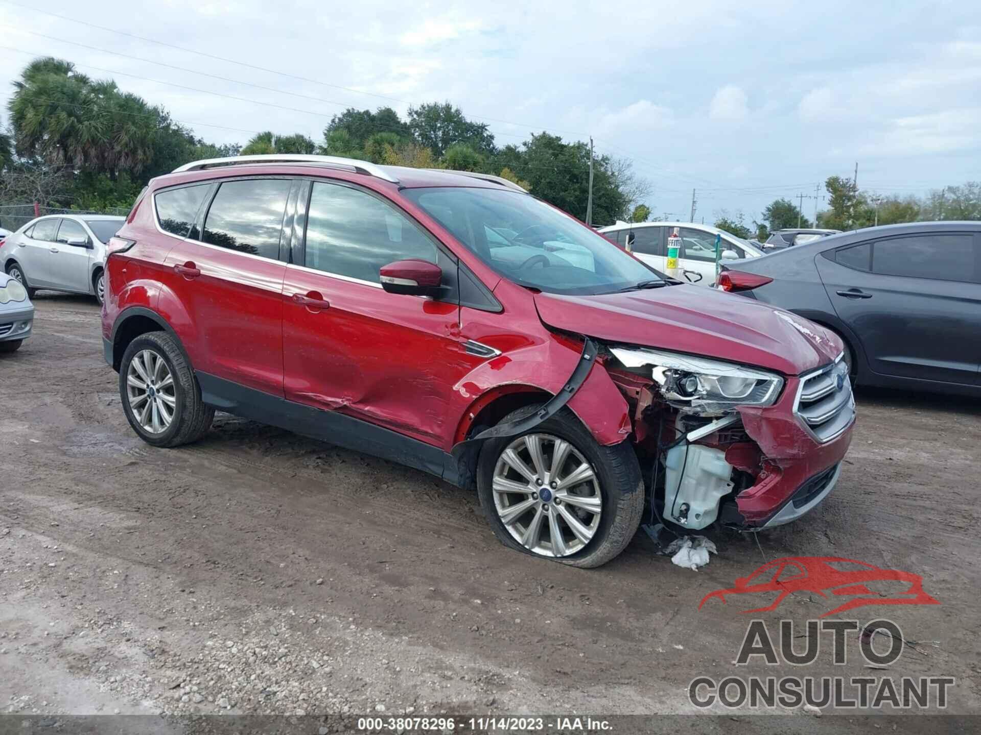 FORD ESCAPE 2017 - 1FMCU0JD5HUC72059