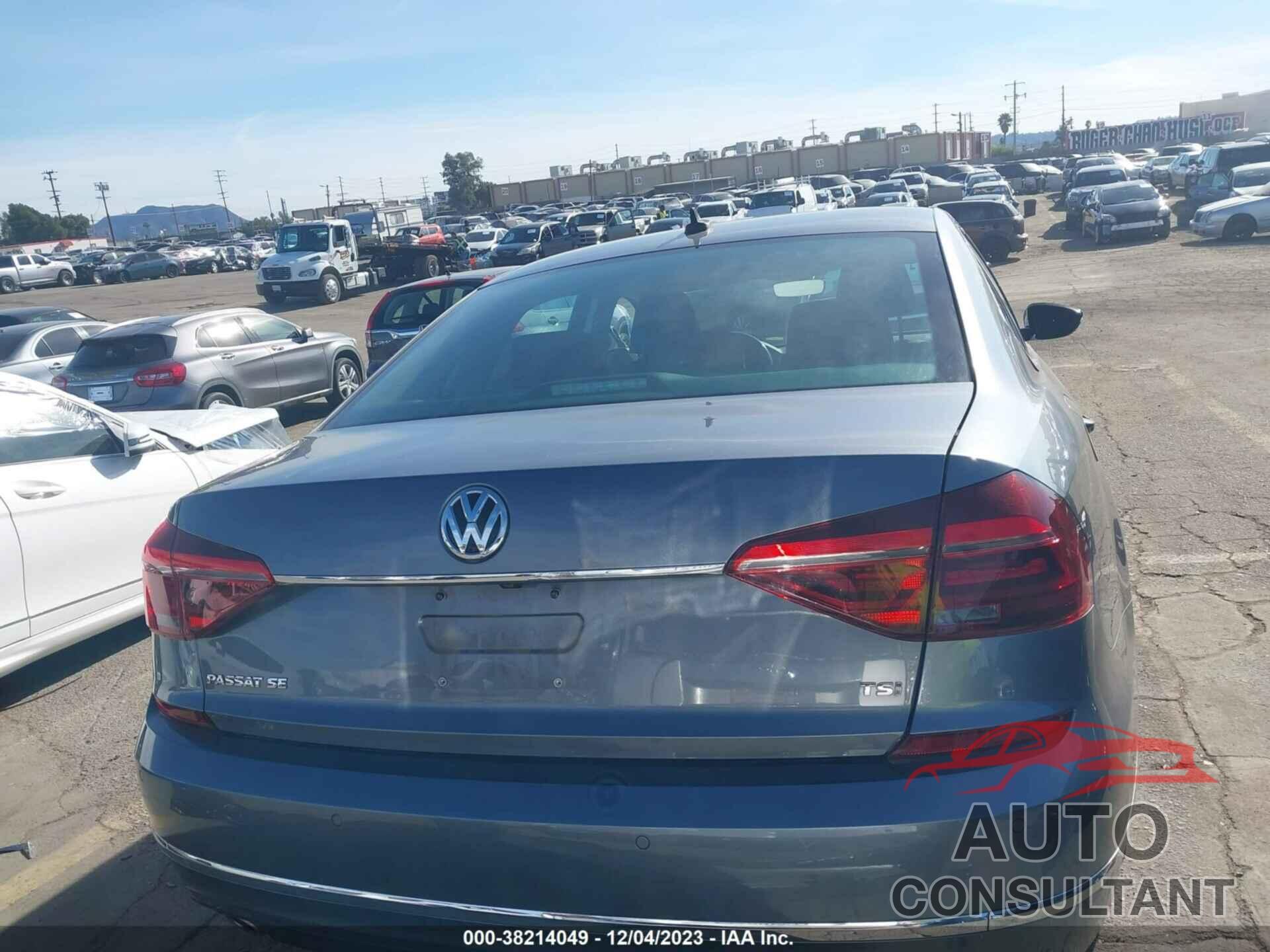 VOLKSWAGEN PASSAT 2018 - 1VWBA7A35JC023651