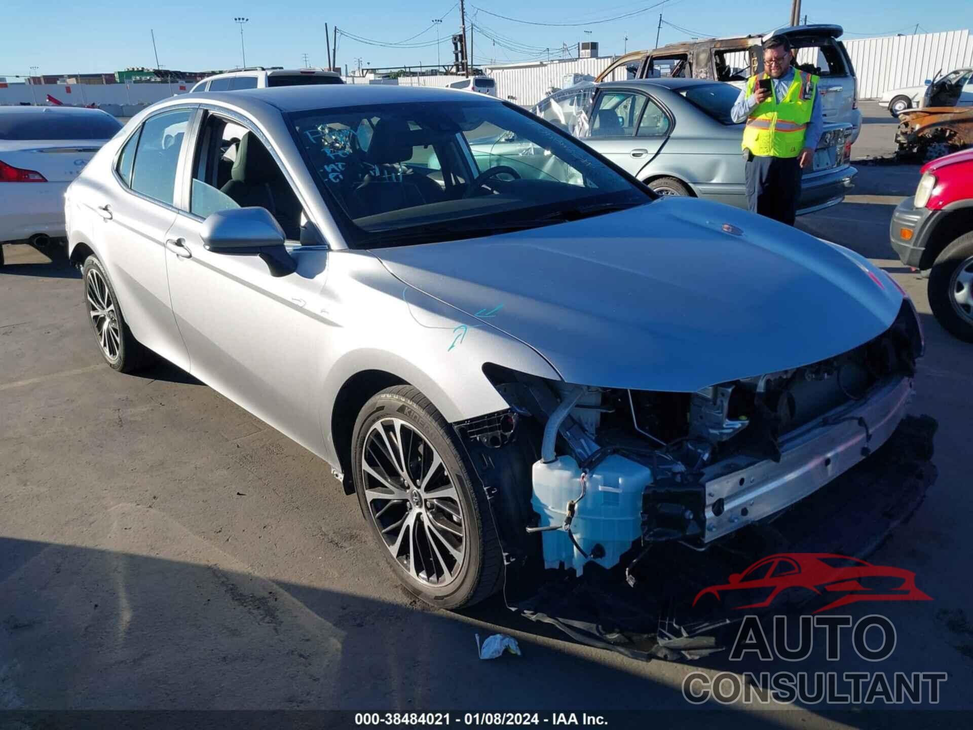 TOYOTA CAMRY 2019 - 4T1B11HK4KU781811