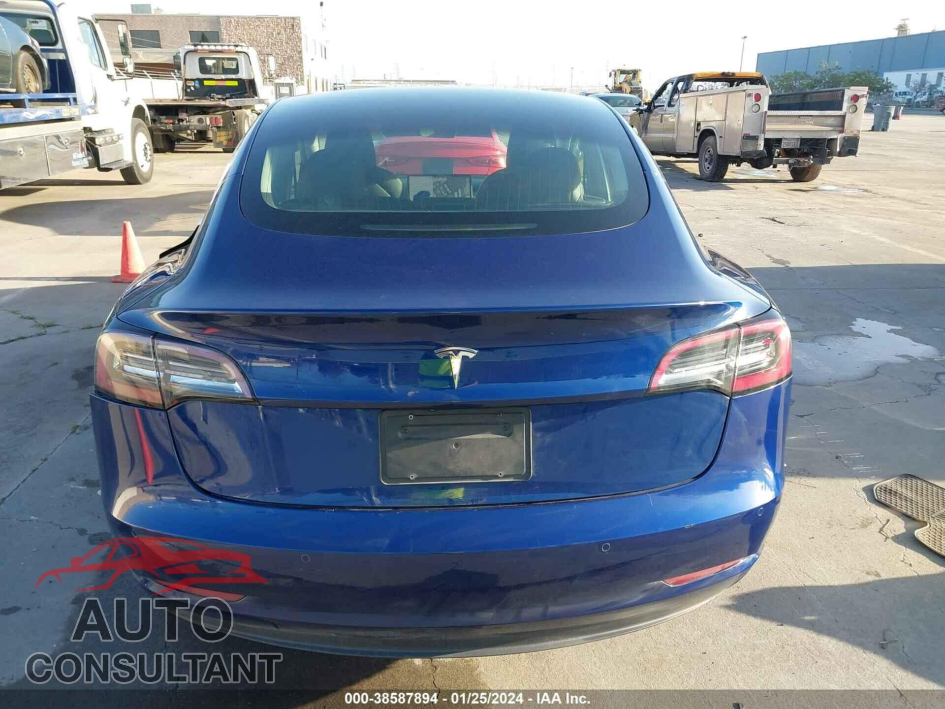 TESLA MODEL 3 2019 - 5YJ3E1EA5KF332011