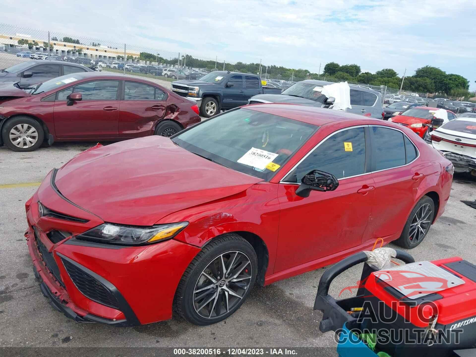 TOYOTA CAMRY 2021 - 4T1G11AK9MU417452