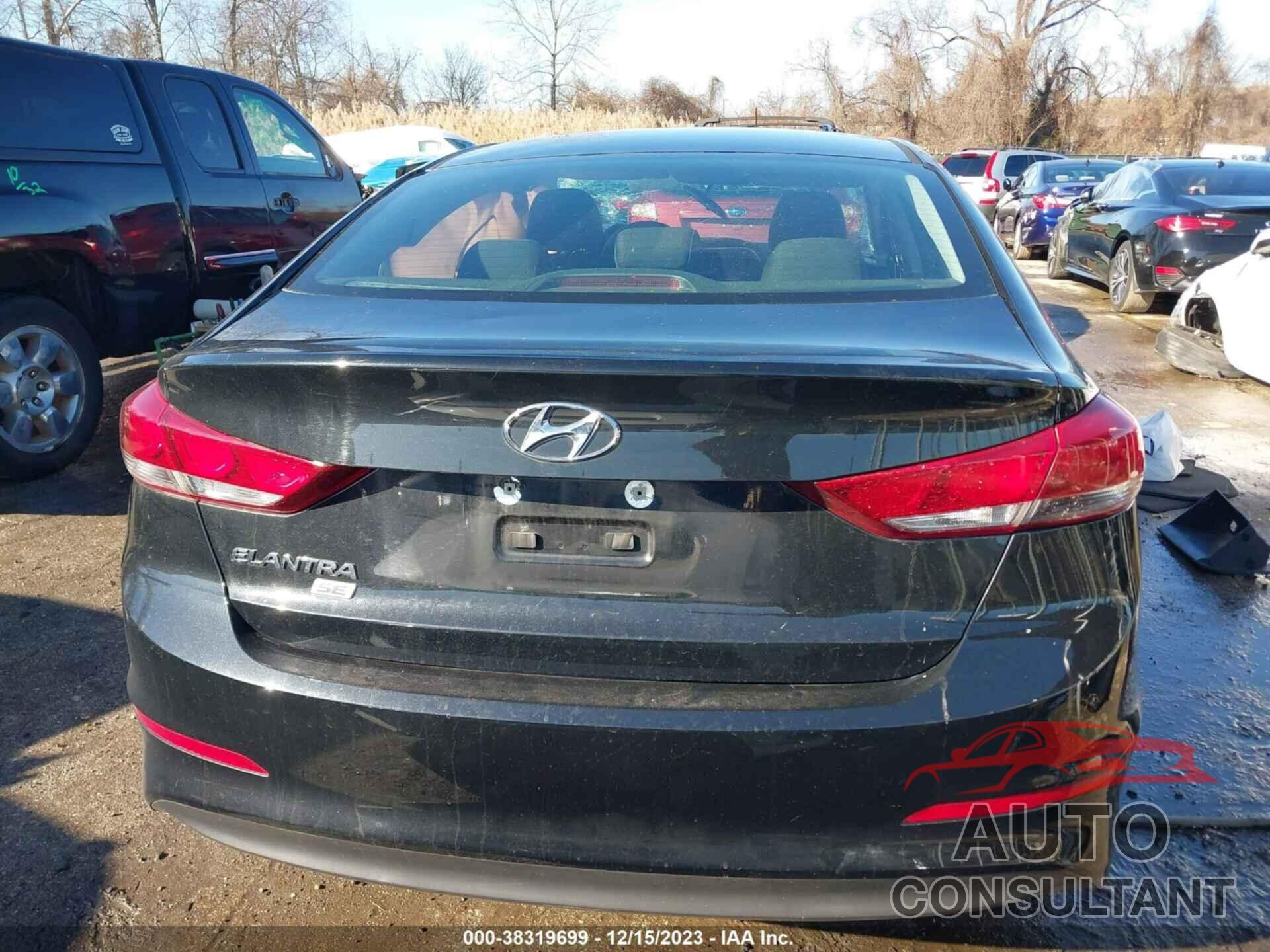 HYUNDAI ELANTRA 2018 - 5NPD74LF0JH237242