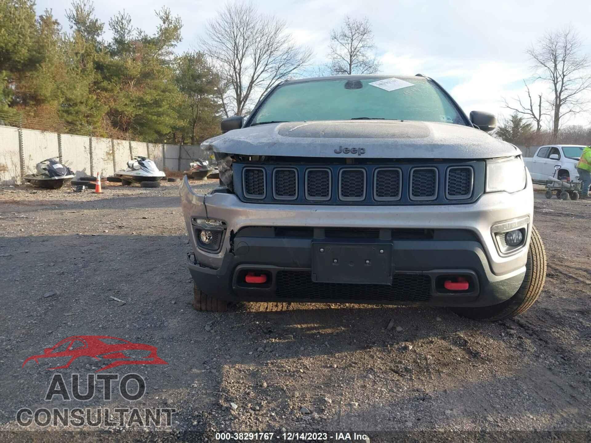 JEEP COMPASS 2020 - 3C4NJDDB5LT111639