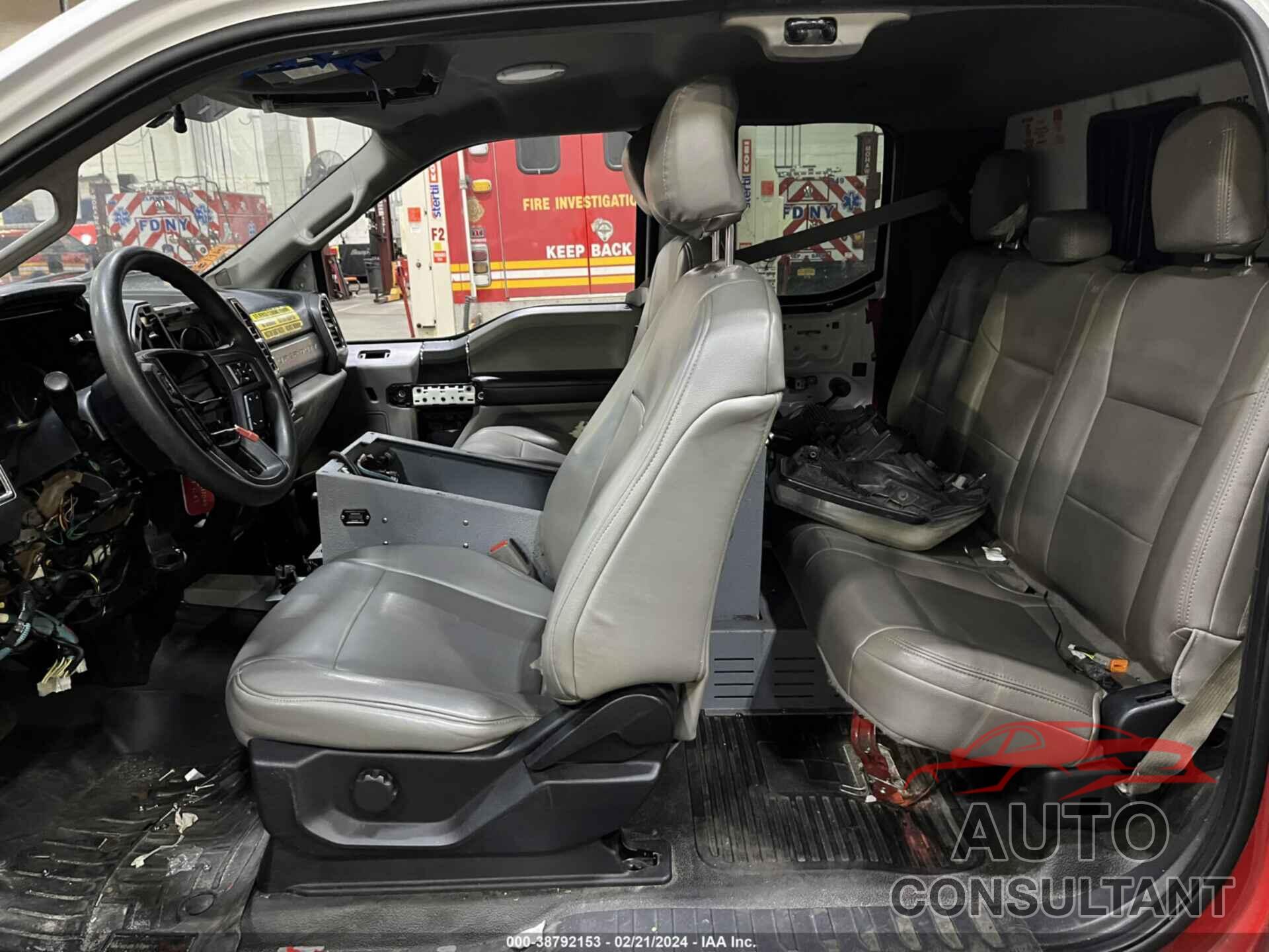 FORD F-550 CHASSIS 2017 - 1FD0X5HTXHEB80993