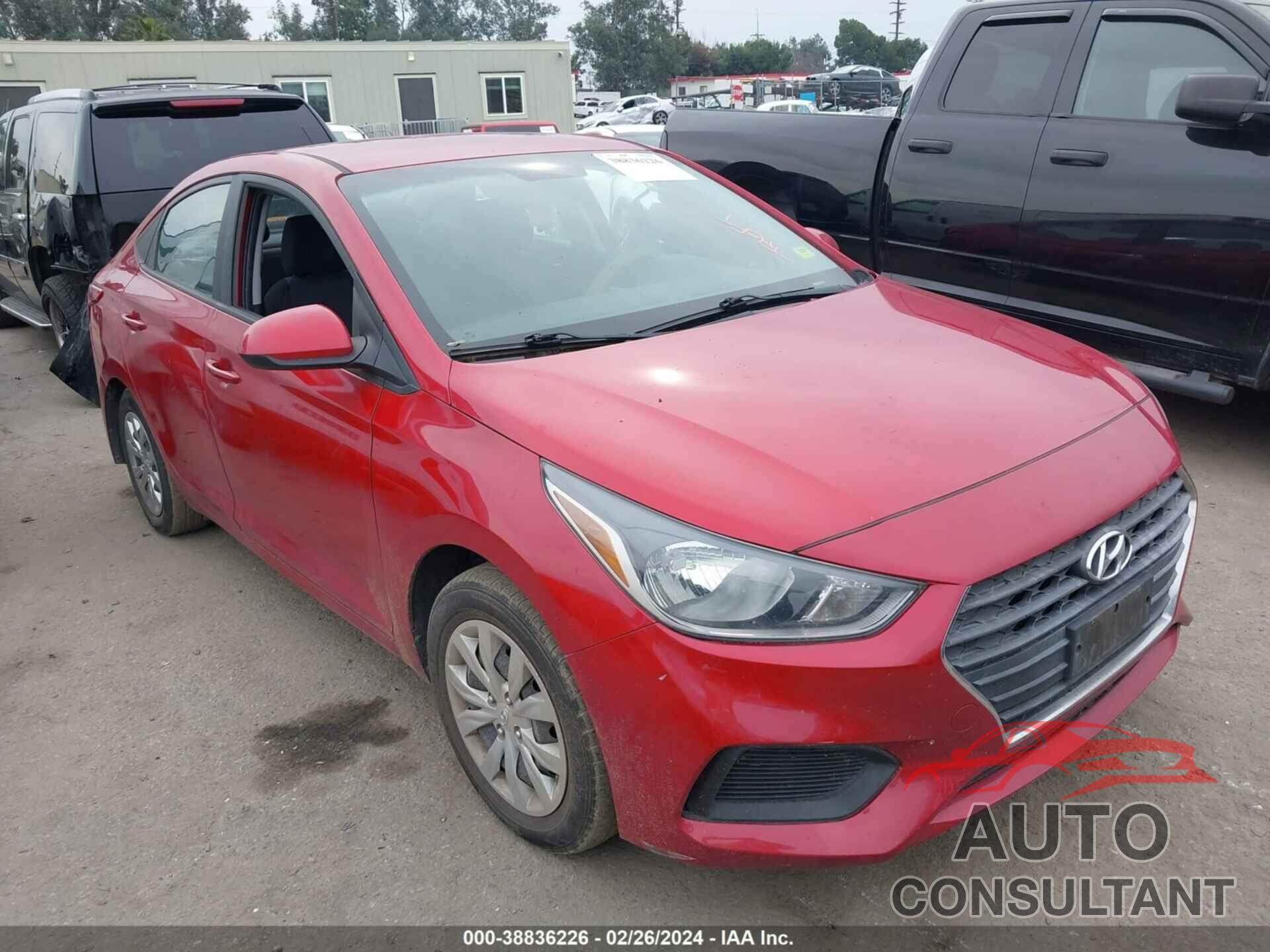 HYUNDAI ACCENT 2018 - 3KPC24A39JE013989