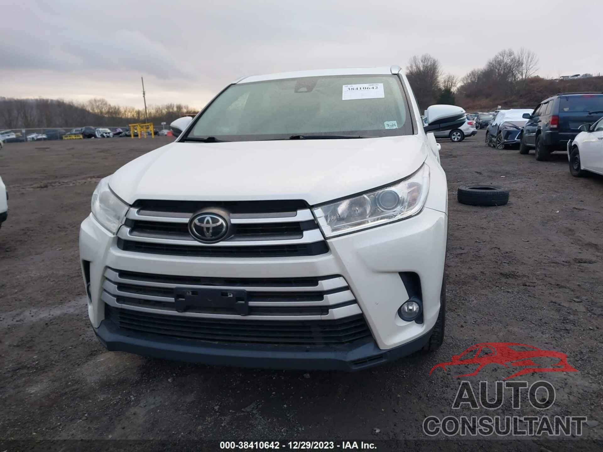 TOYOTA HIGHLANDER 2019 - 5TDJZRFH2KS606105