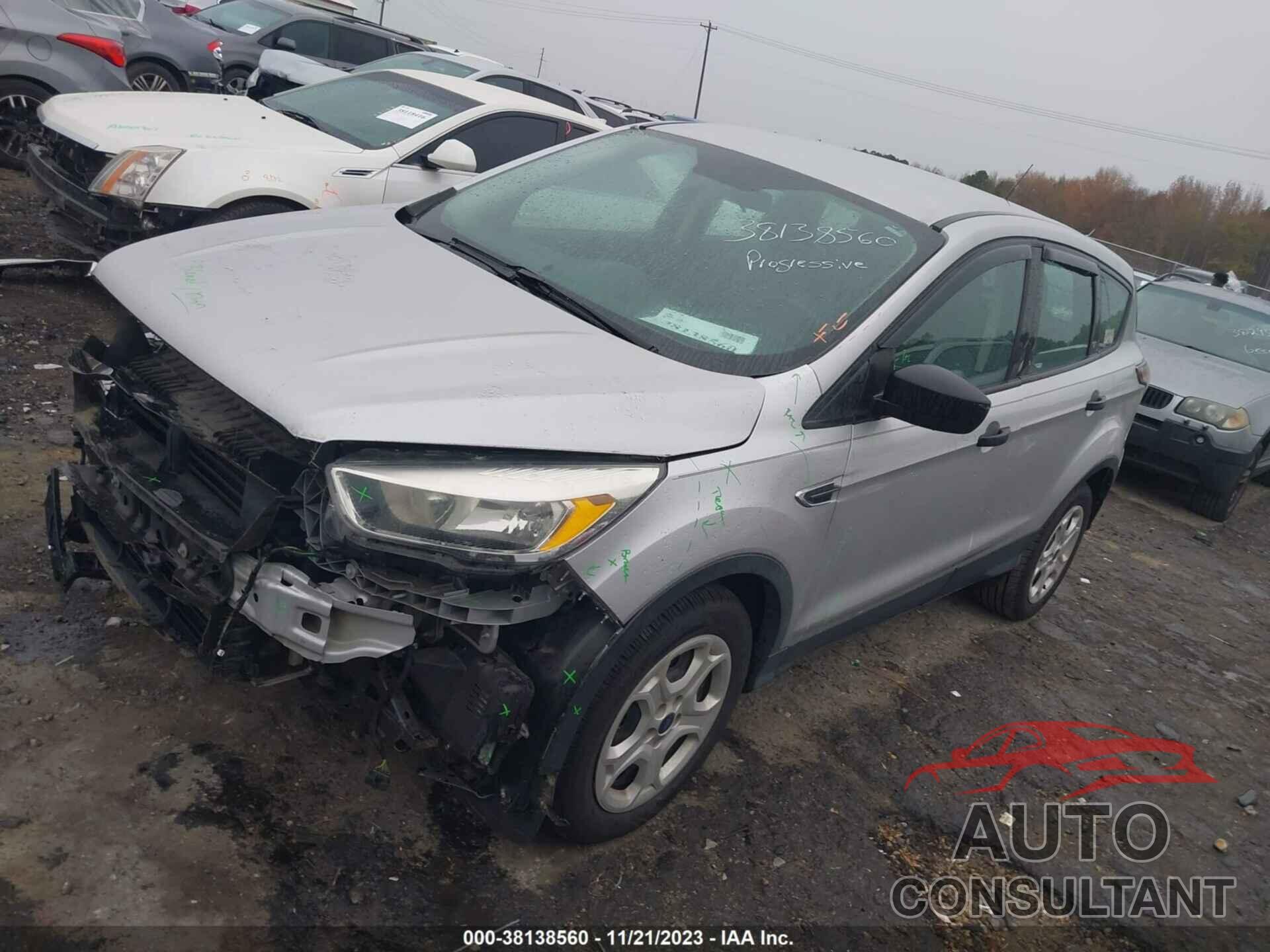 FORD ESCAPE 2017 - 1FMCU0F77HUA46592