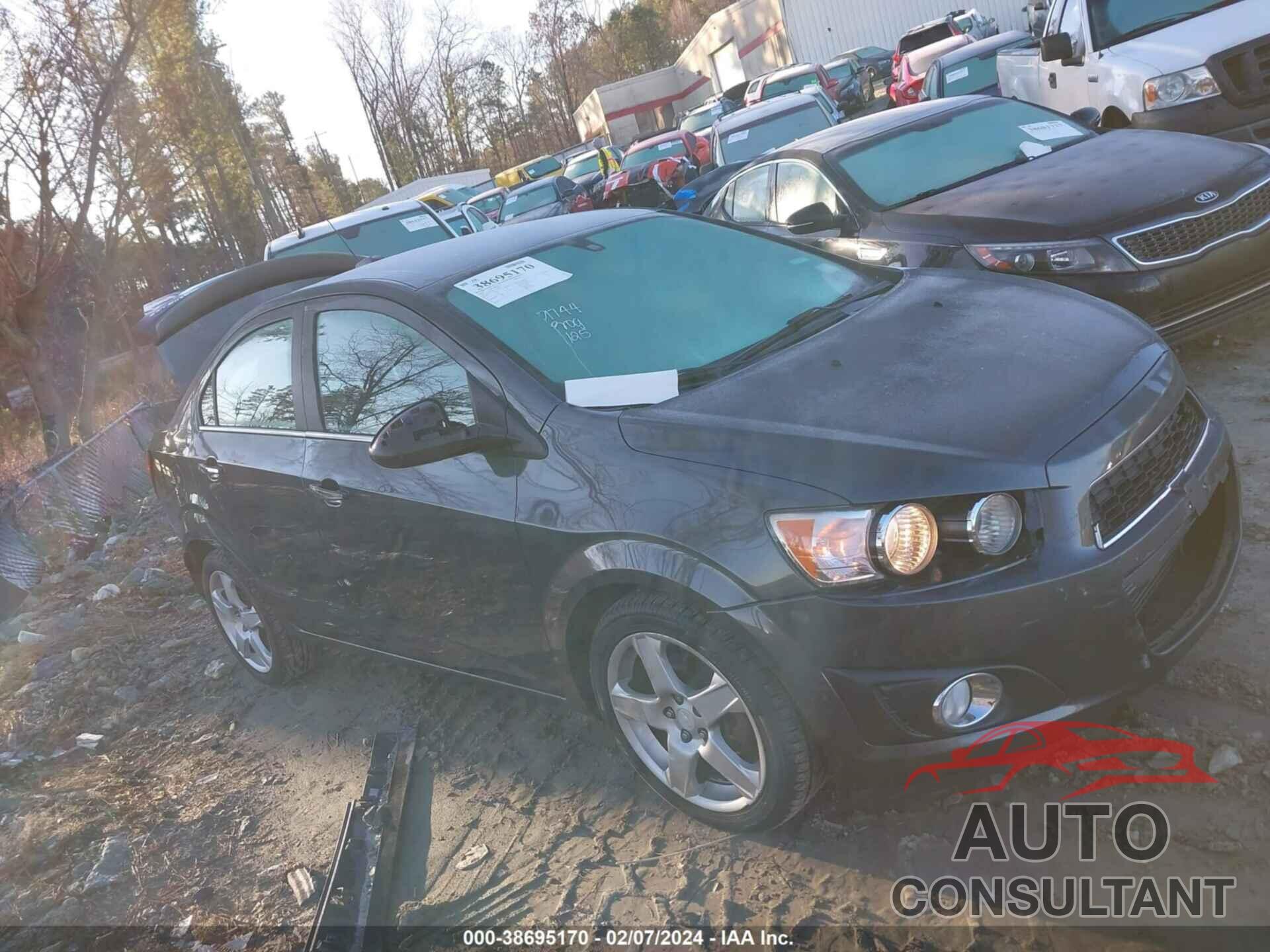 CHEVROLET SONIC 2016 - 1G1JE5SBXG4136620