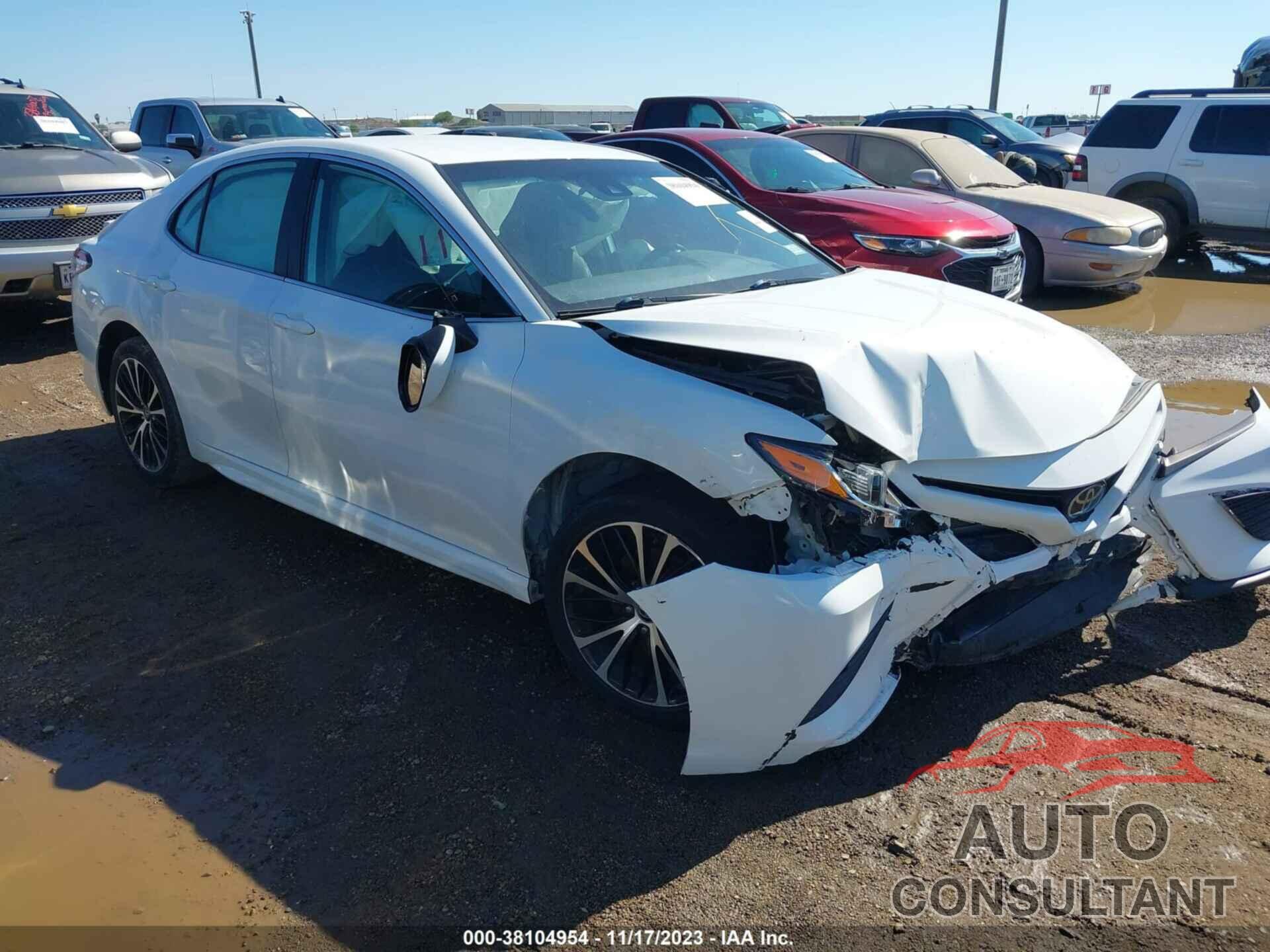 TOYOTA CAMRY 2020 - 4T1G11AK4LU890741