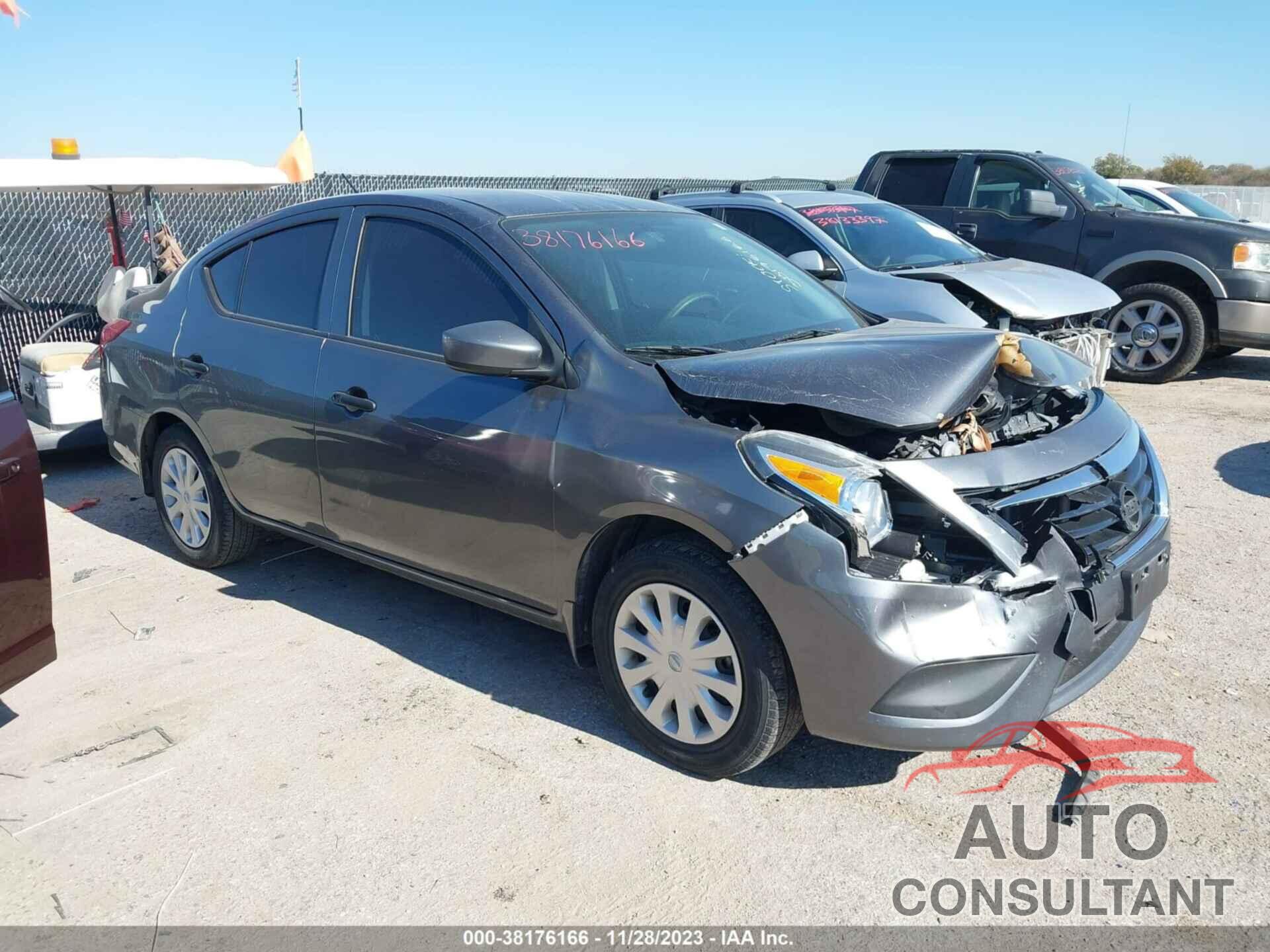 NISSAN VERSA 2017 - 3N1CN7APXHL828562