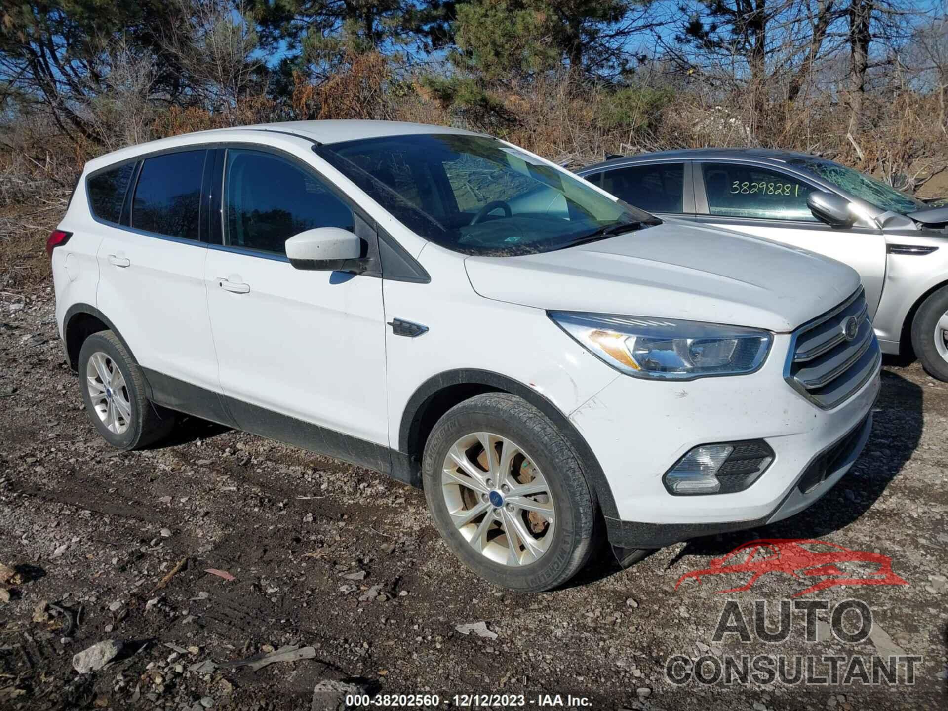 FORD ESCAPE 2019 - 1FMCU9GD9KUA23489
