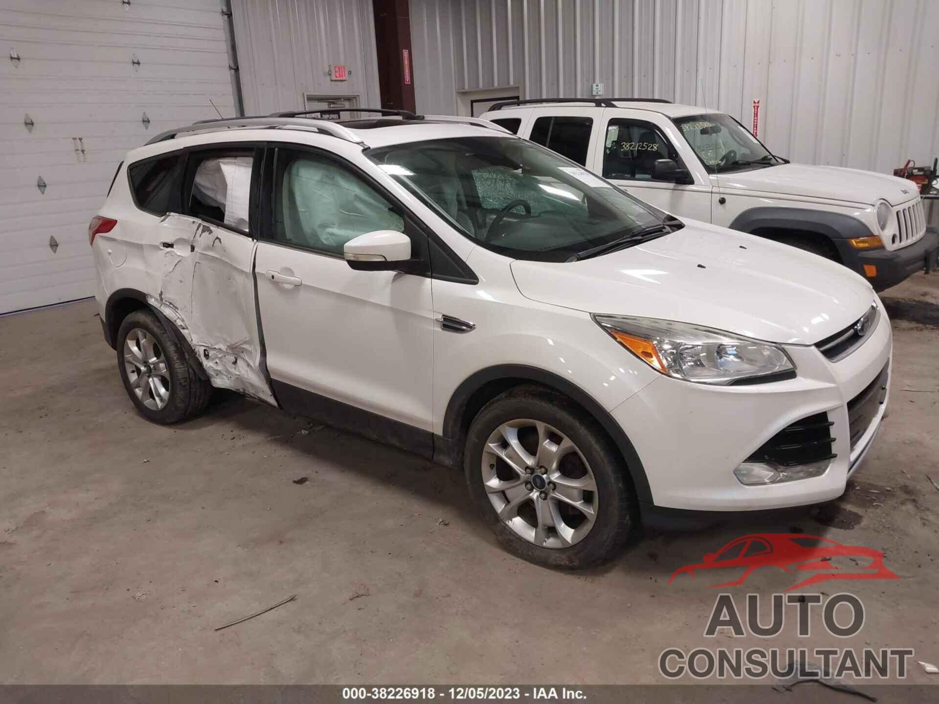 FORD ESCAPE 2016 - 1FMCU9J99GUA43317