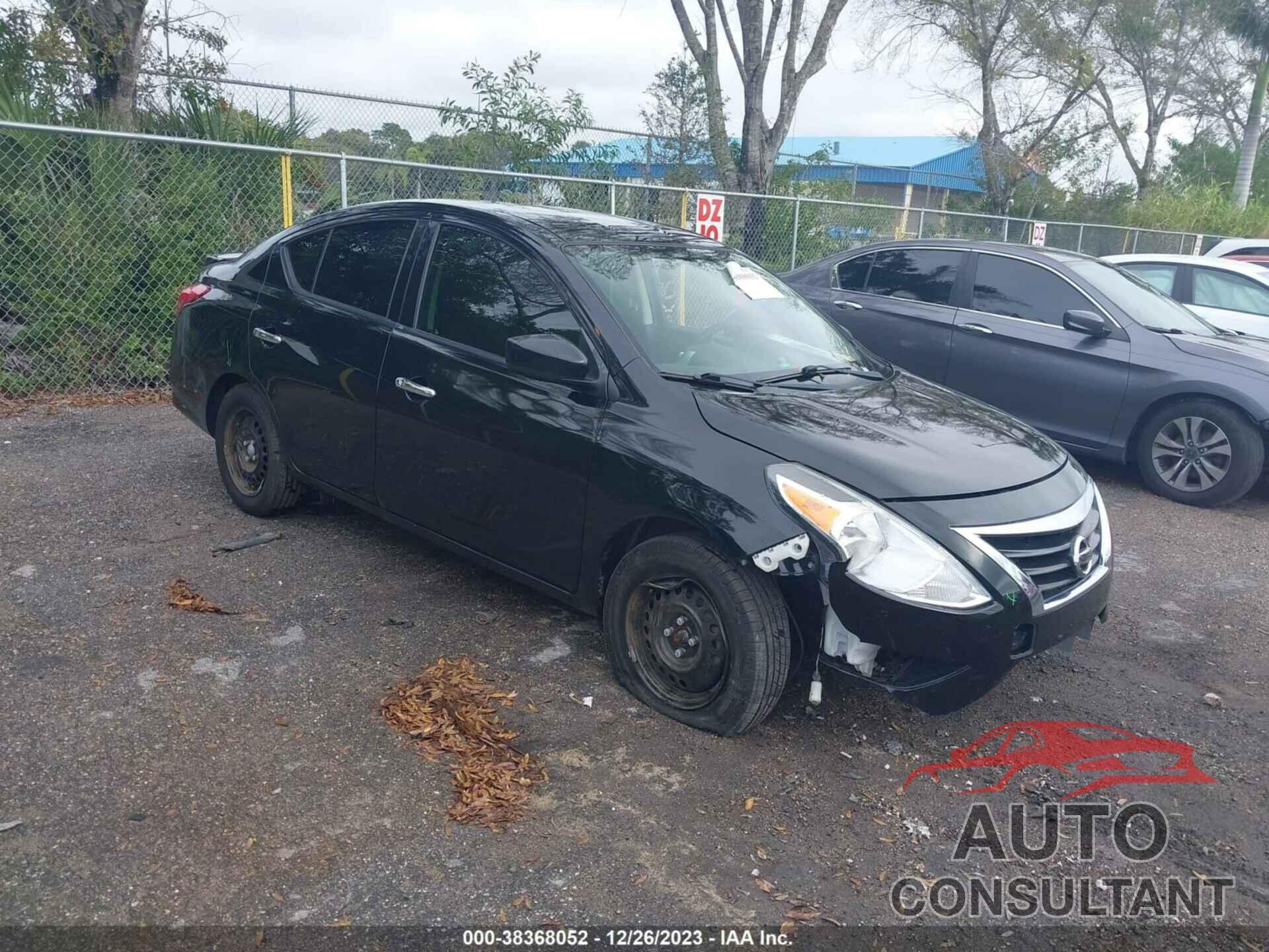 NISSAN VERSA 2019 - 3N1CN7AP0KL846642