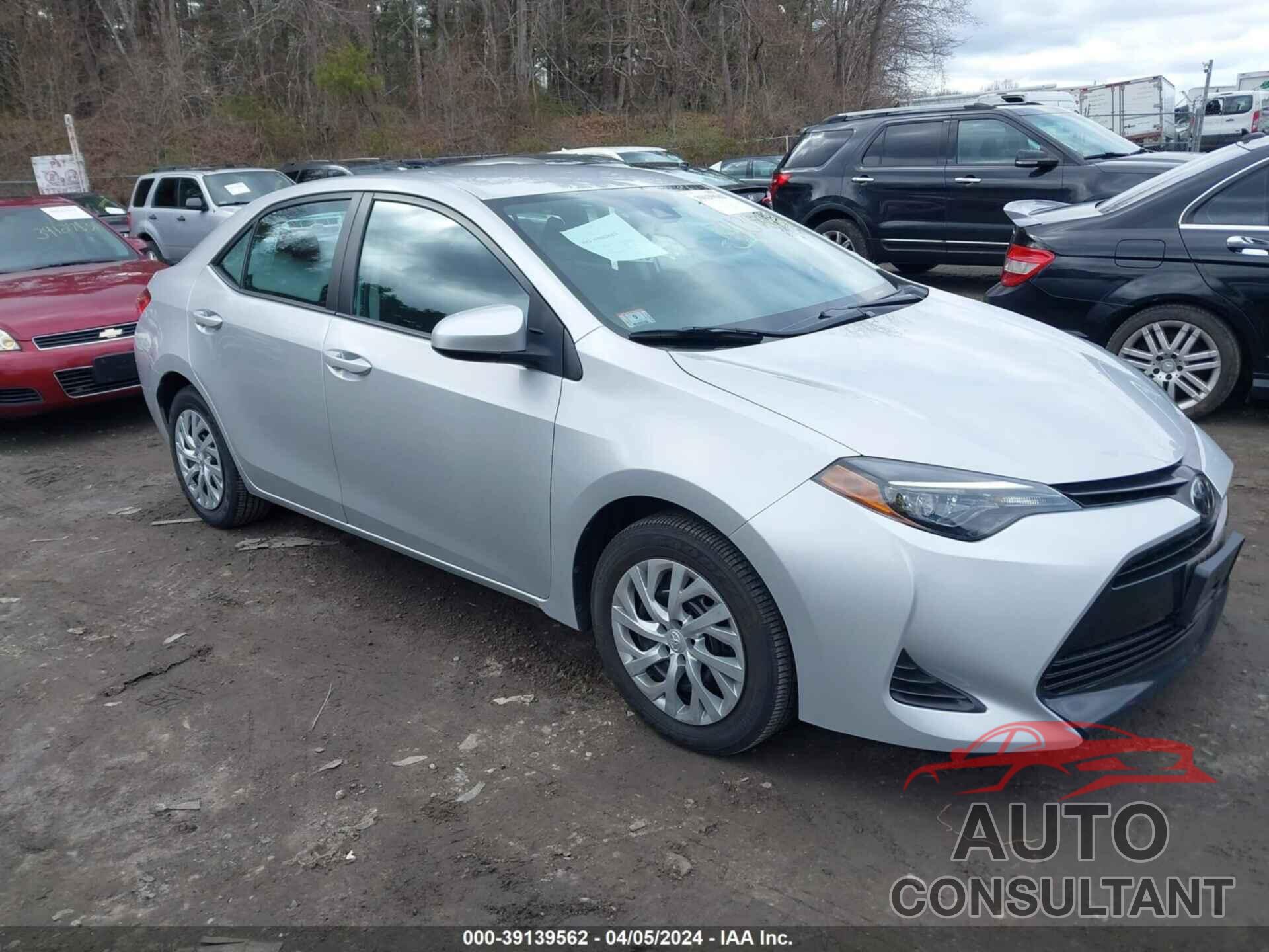 TOYOTA COROLLA 2019 - 2T1BURHE2KC173397