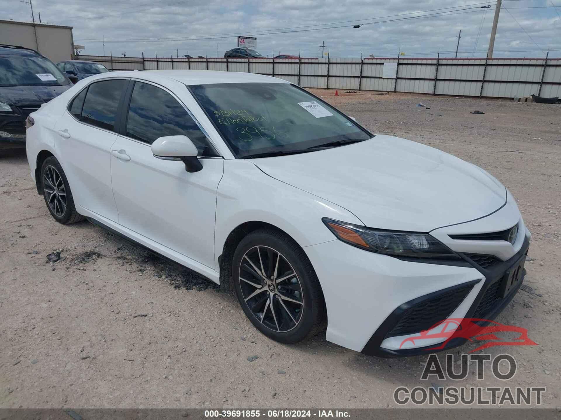 TOYOTA CAMRY 2023 - 4T1G11AK7PU765660