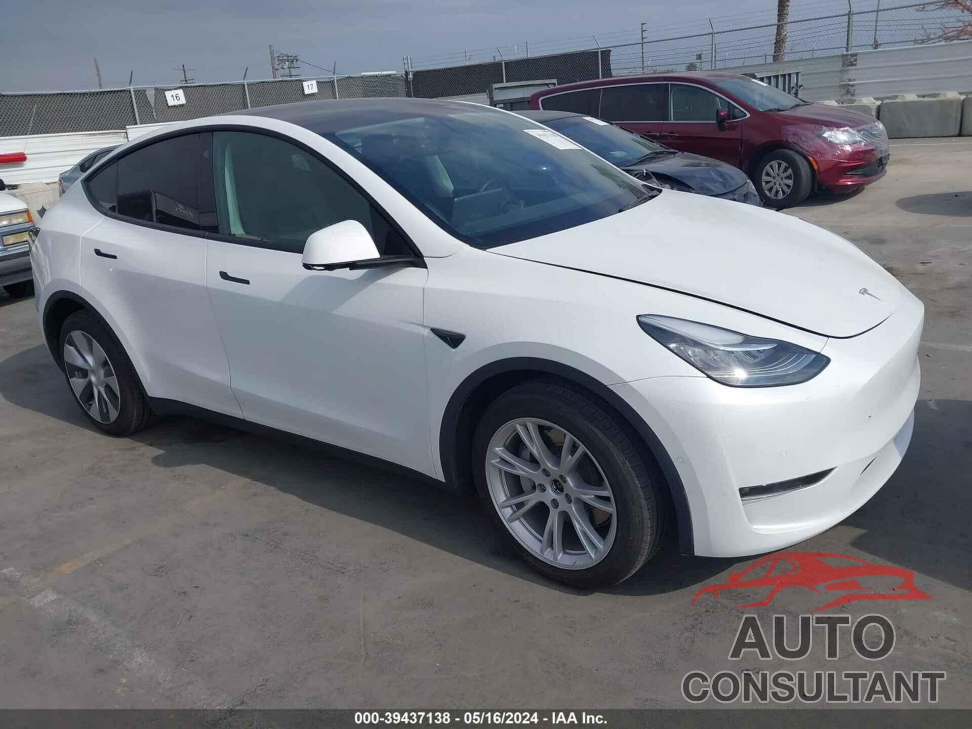 TESLA MODEL Y 2021 - 5YJYGDEE8MF229768