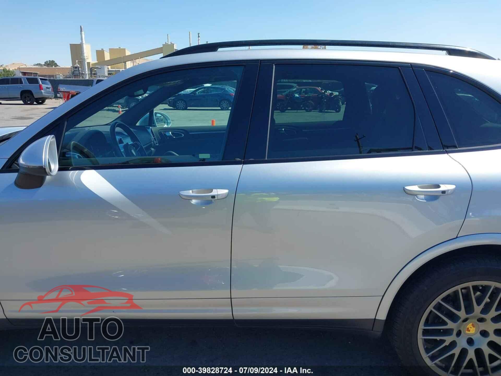 PORSCHE CAYENNE 2017 - WP1AA2A27HKA87651