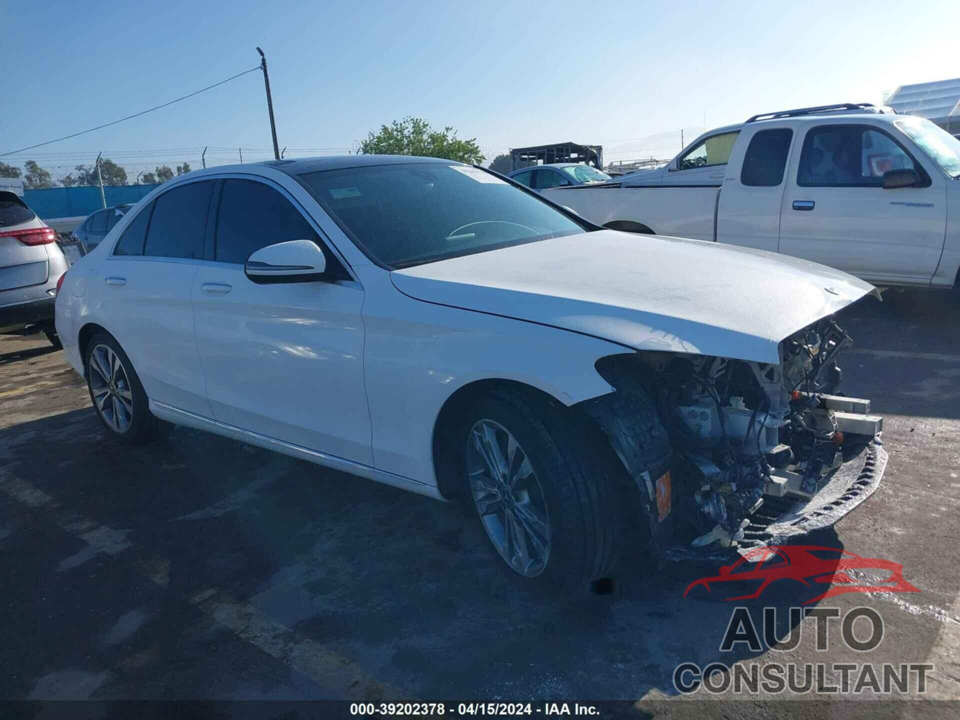 MERCEDES-BENZ C 300 2018 - 55SWF4JB9JU264657