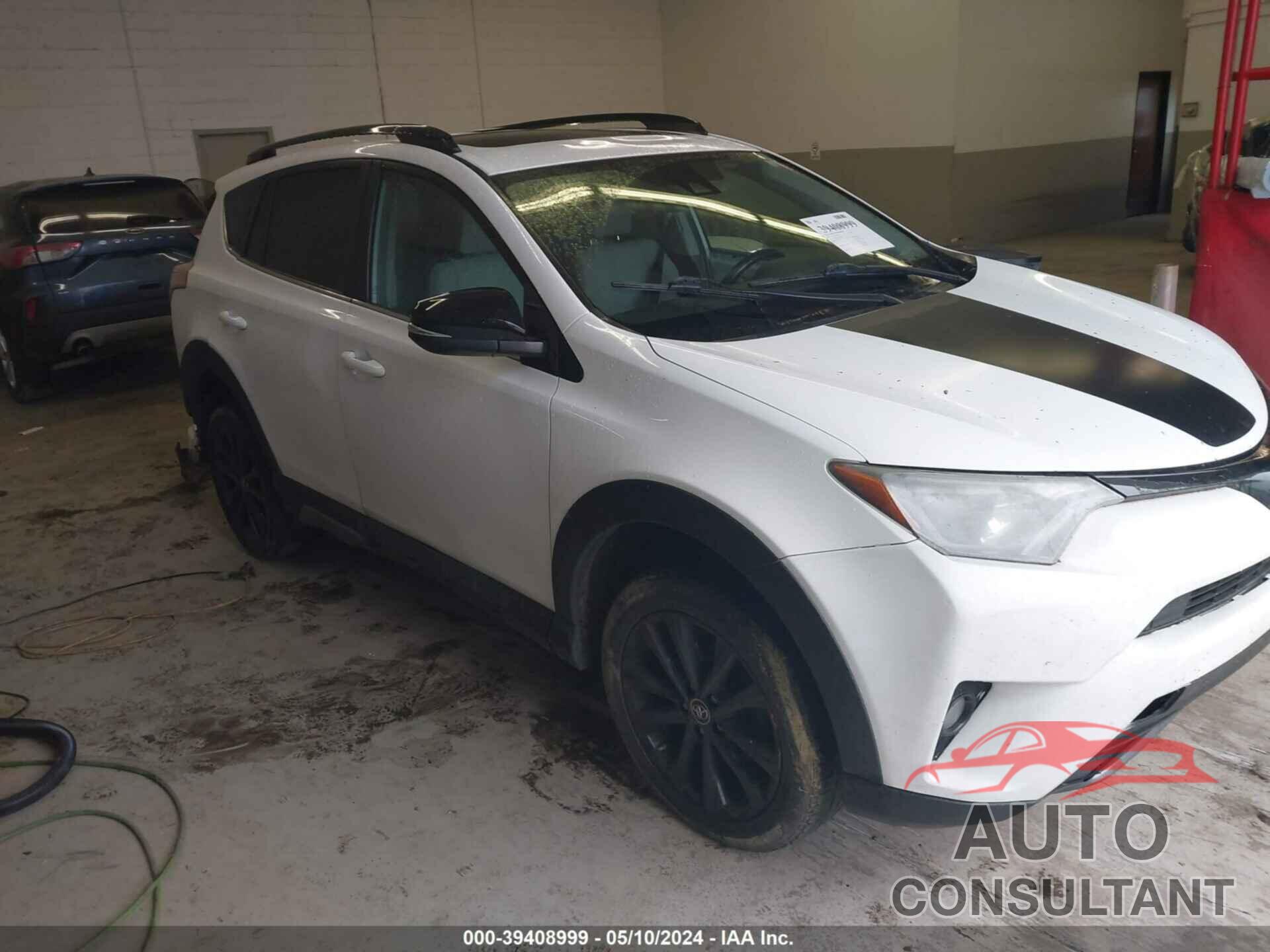TOYOTA RAV4 2018 - 2T3RFREV1JW791988