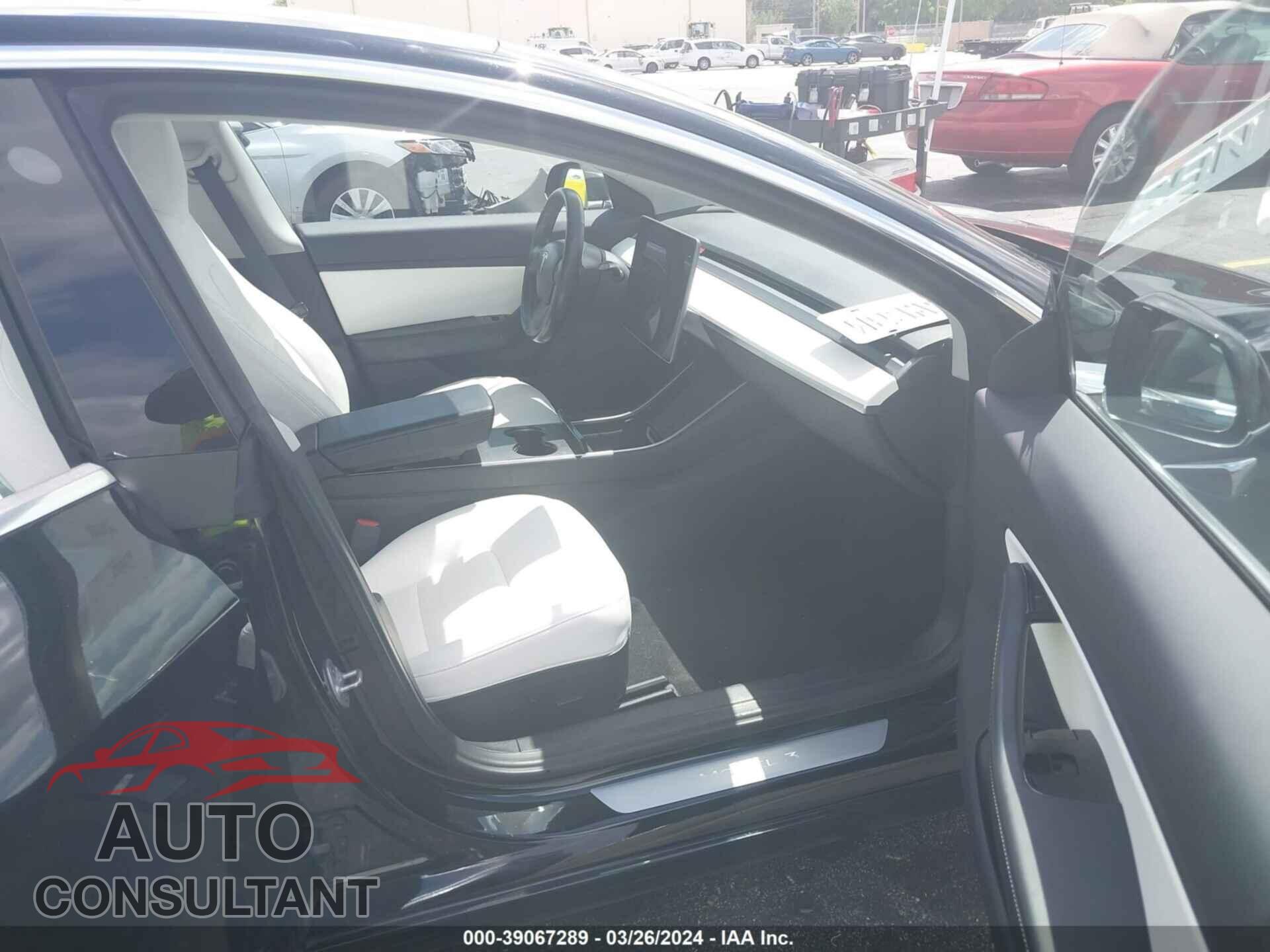 TESLA MODEL 3 2018 - 5YJ3E1EB9JF184324
