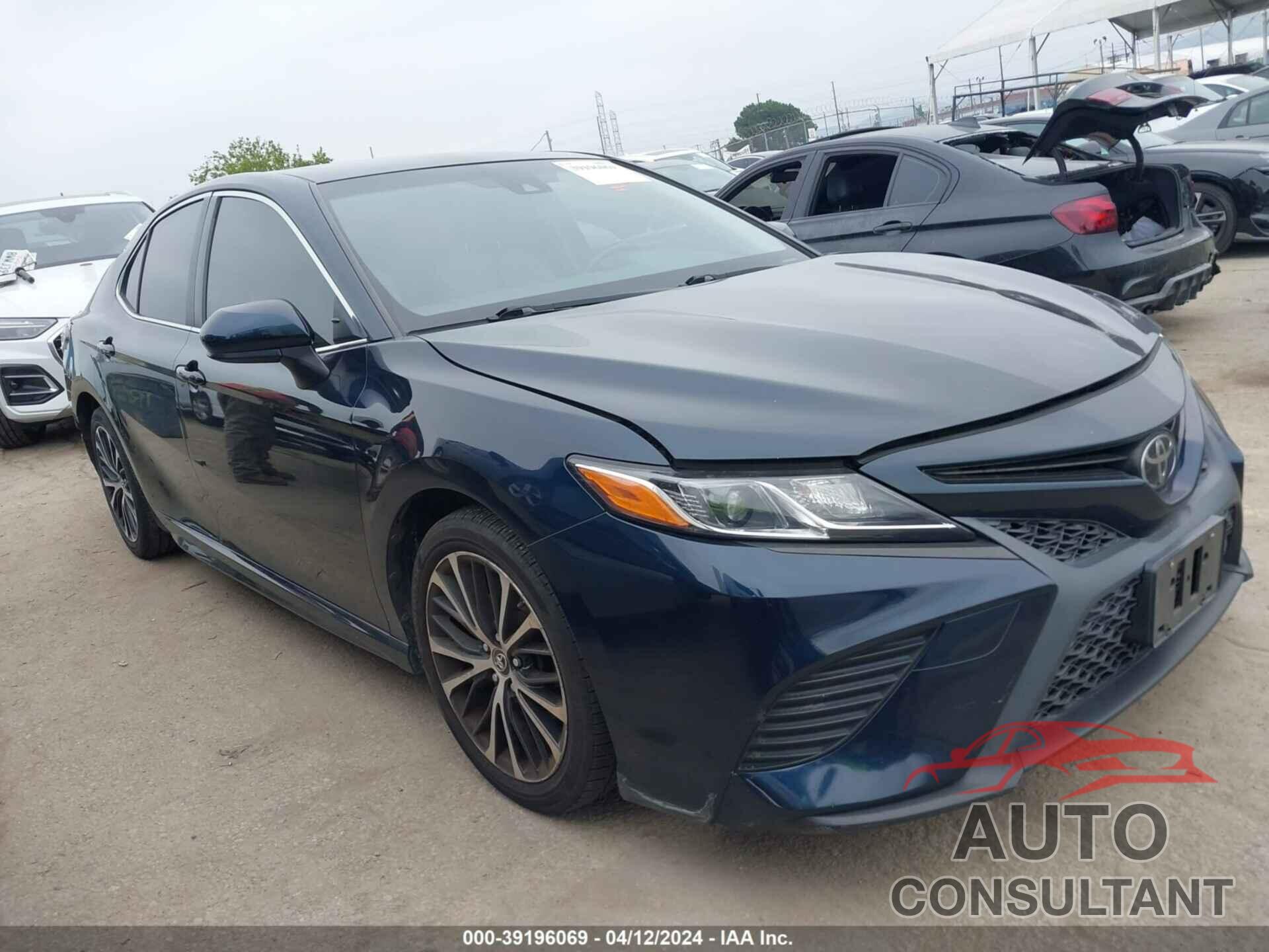 TOYOTA CAMRY 2018 - JTNB11HK8J3035575