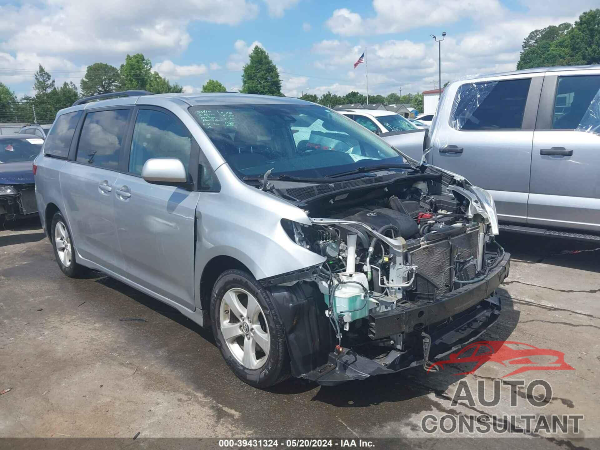 TOYOTA SIENNA 2019 - 5TDKZ3DC6KS971198