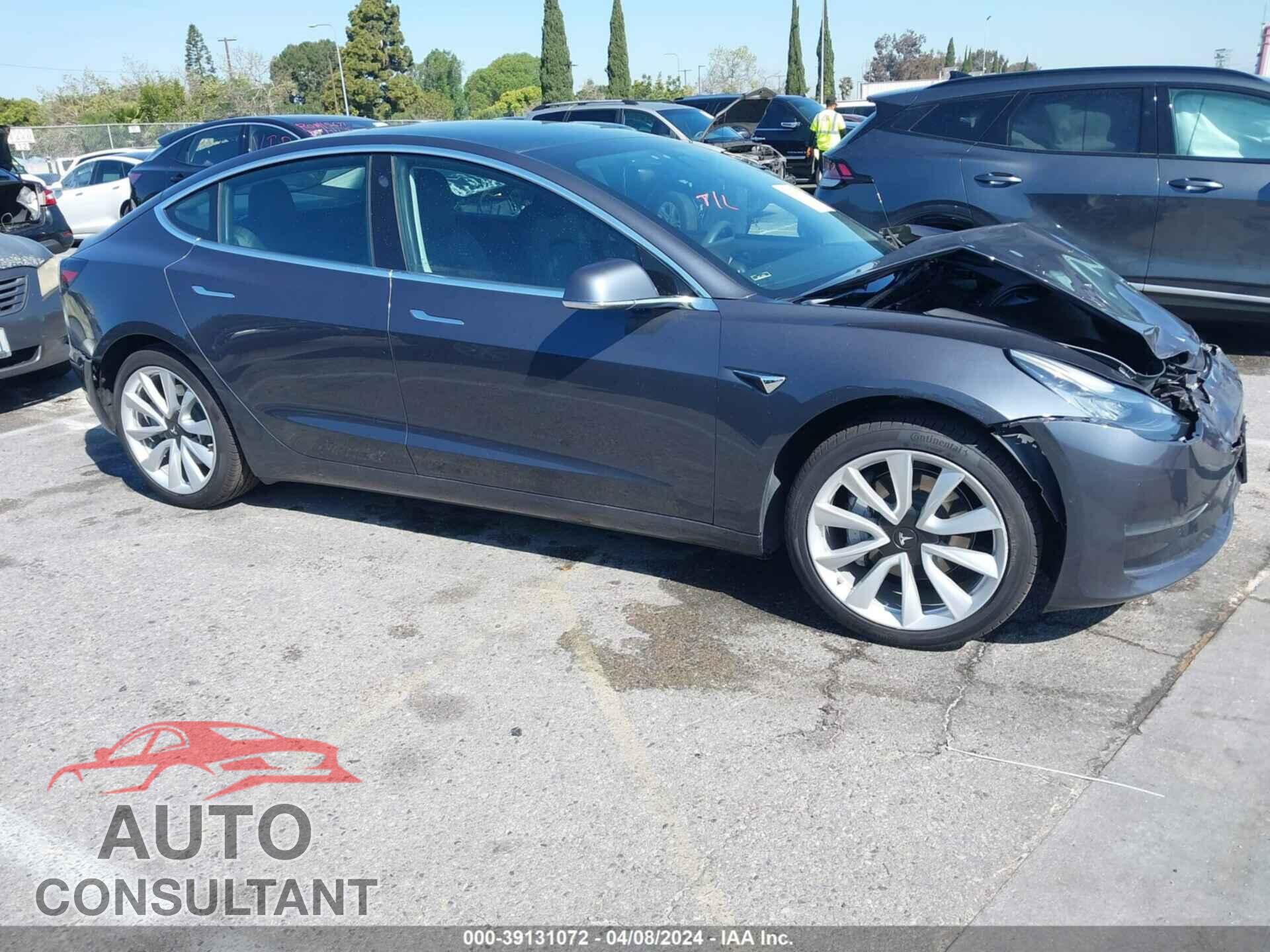 TESLA MODEL 3 2020 - 5YJ3E1EA3LF806135