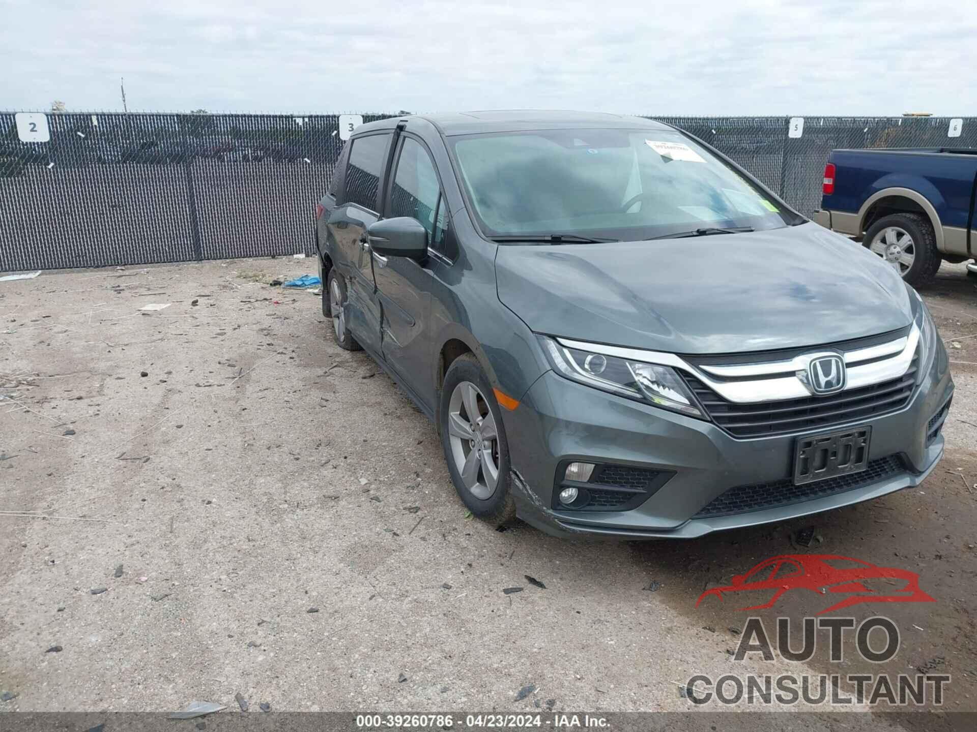 HONDA ODYSSEY 2018 - 5FNRL6H76JB060709