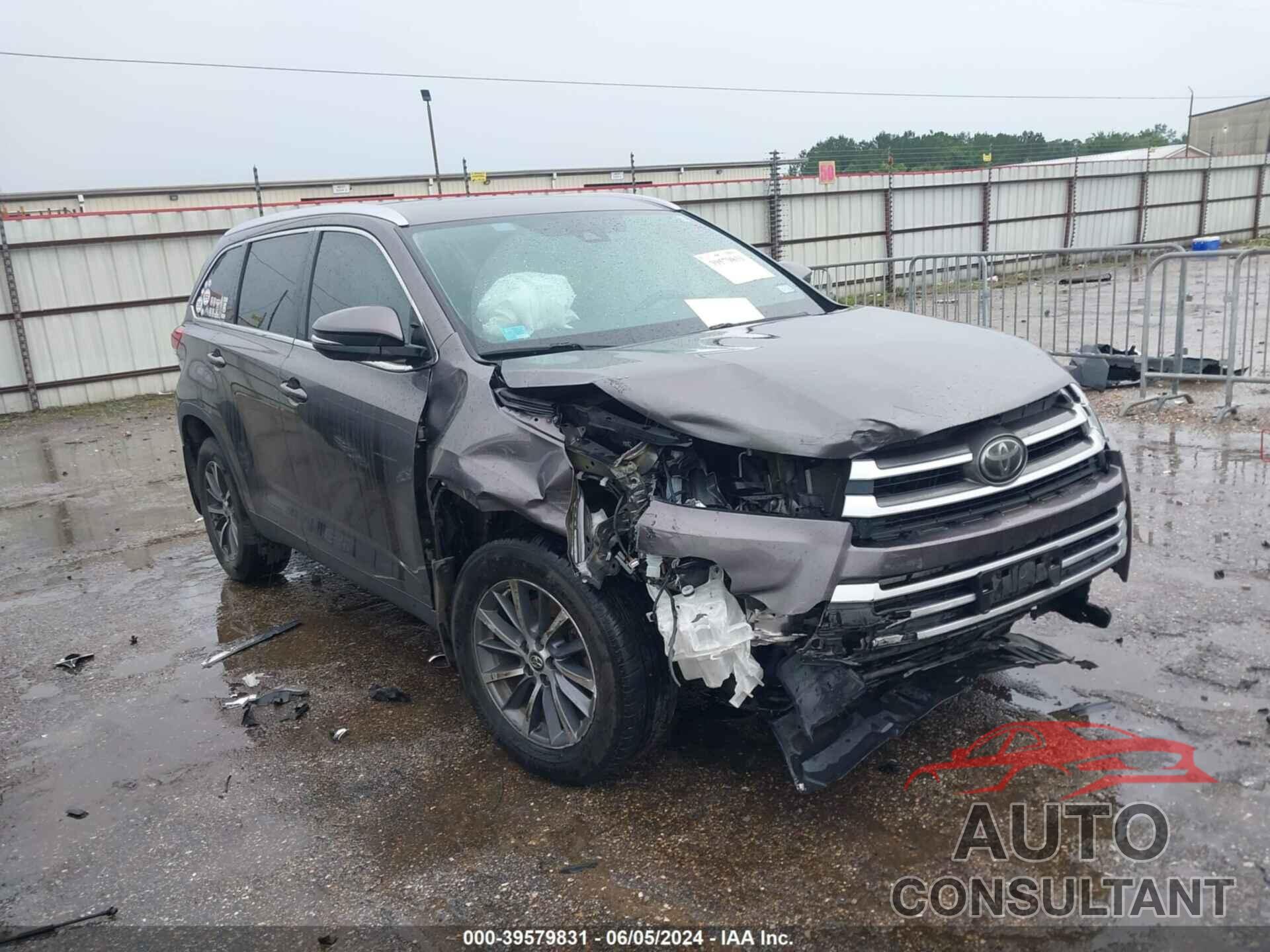 TOYOTA HIGHLANDER 2019 - 5TDKZRFH0KS560262