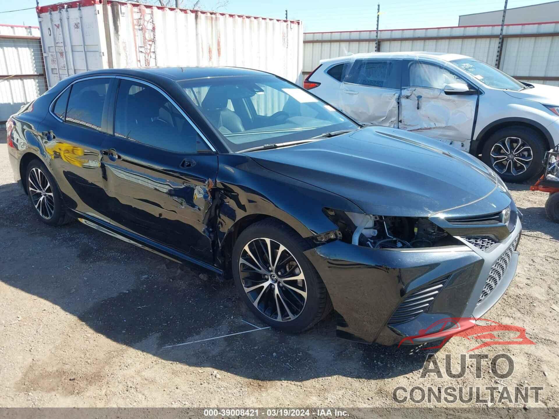 TOYOTA CAMRY 2018 - JTNB11HK6J3007967