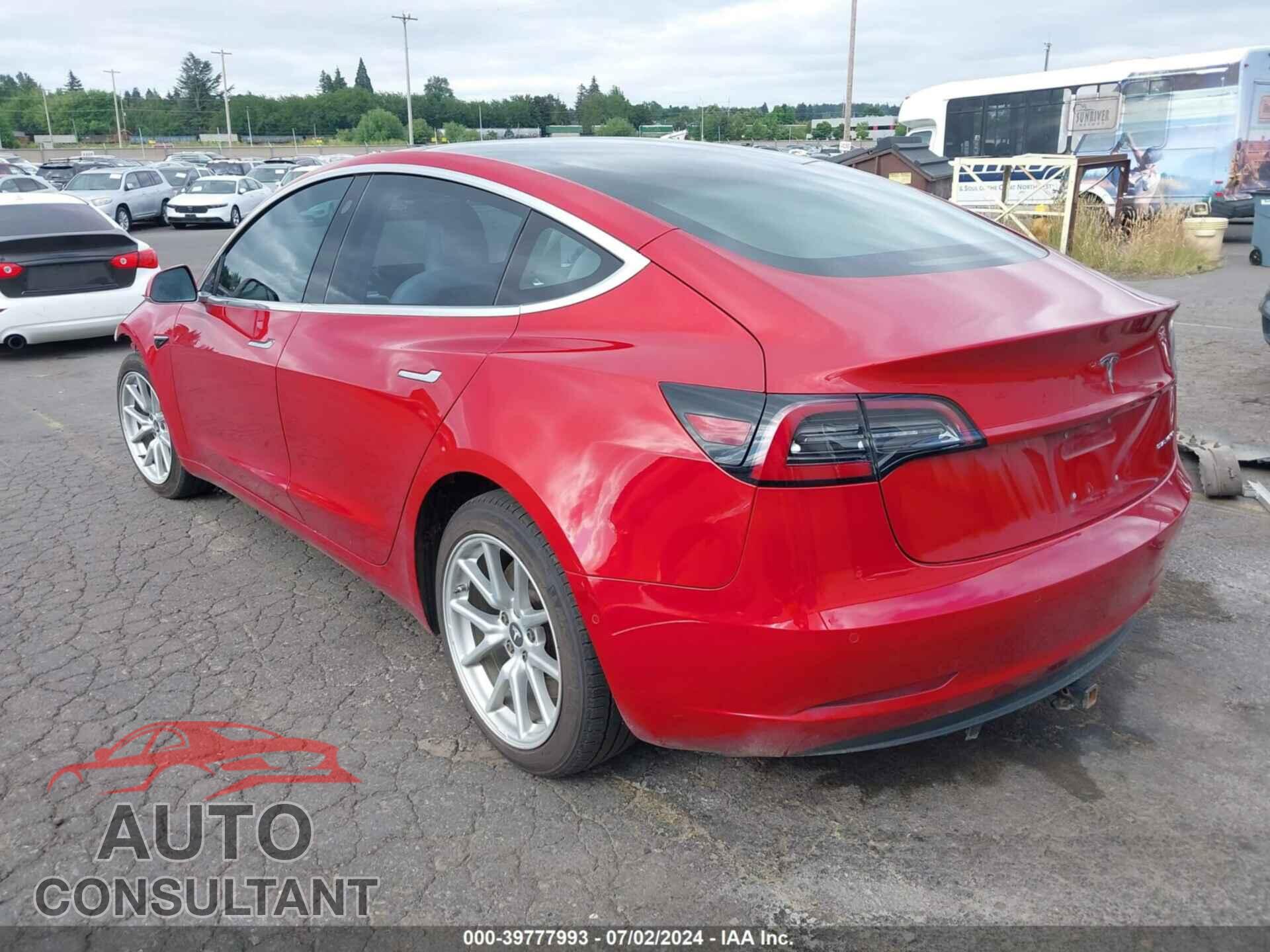 TESLA MODEL 3 2018 - 5YJ3E1EB4JF085863