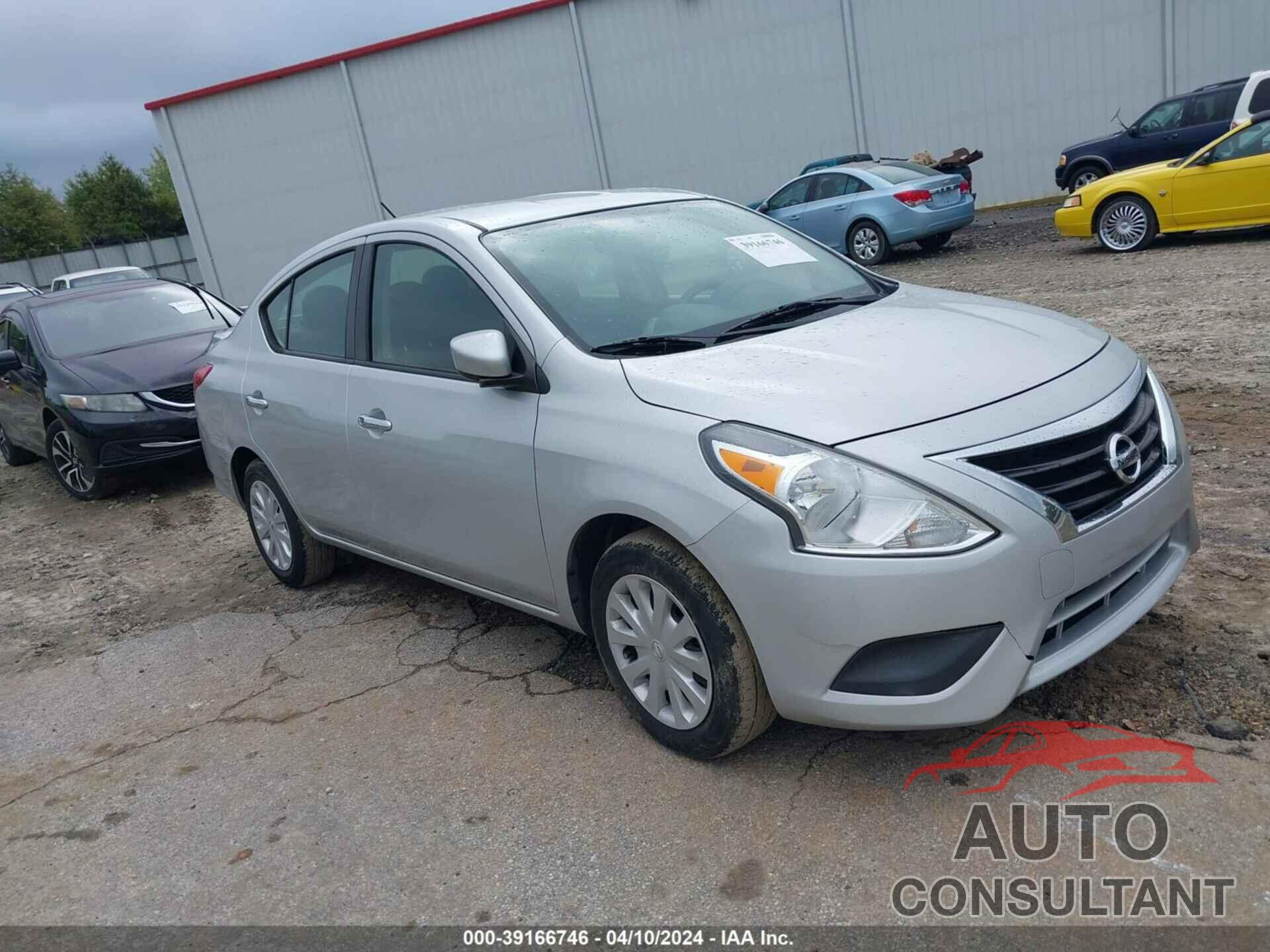 NISSAN VERSA 2017 - 3N1CN7AP0HK435868