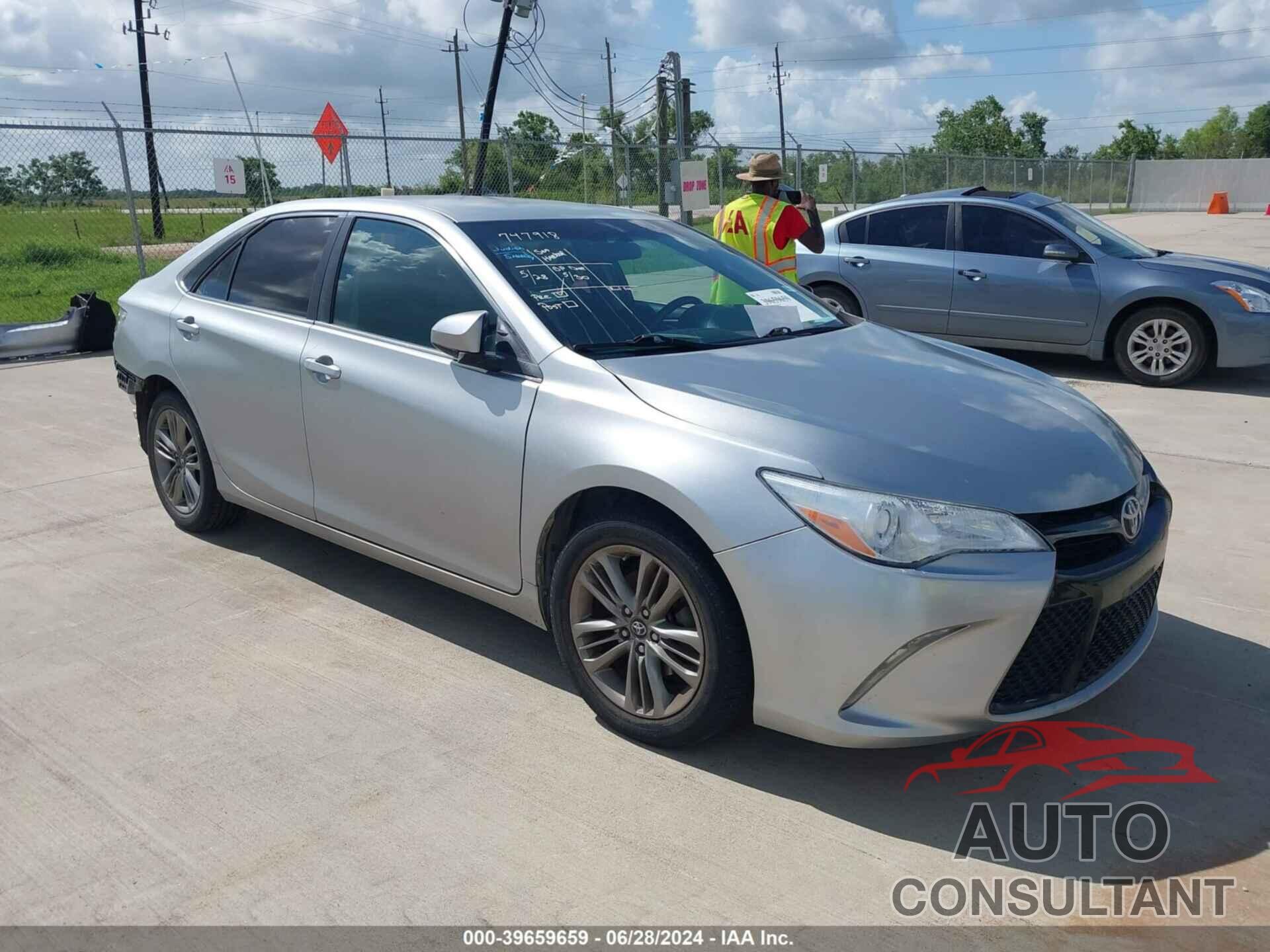 TOYOTA CAMRY 2016 - 4T1BF1FK9GU570535