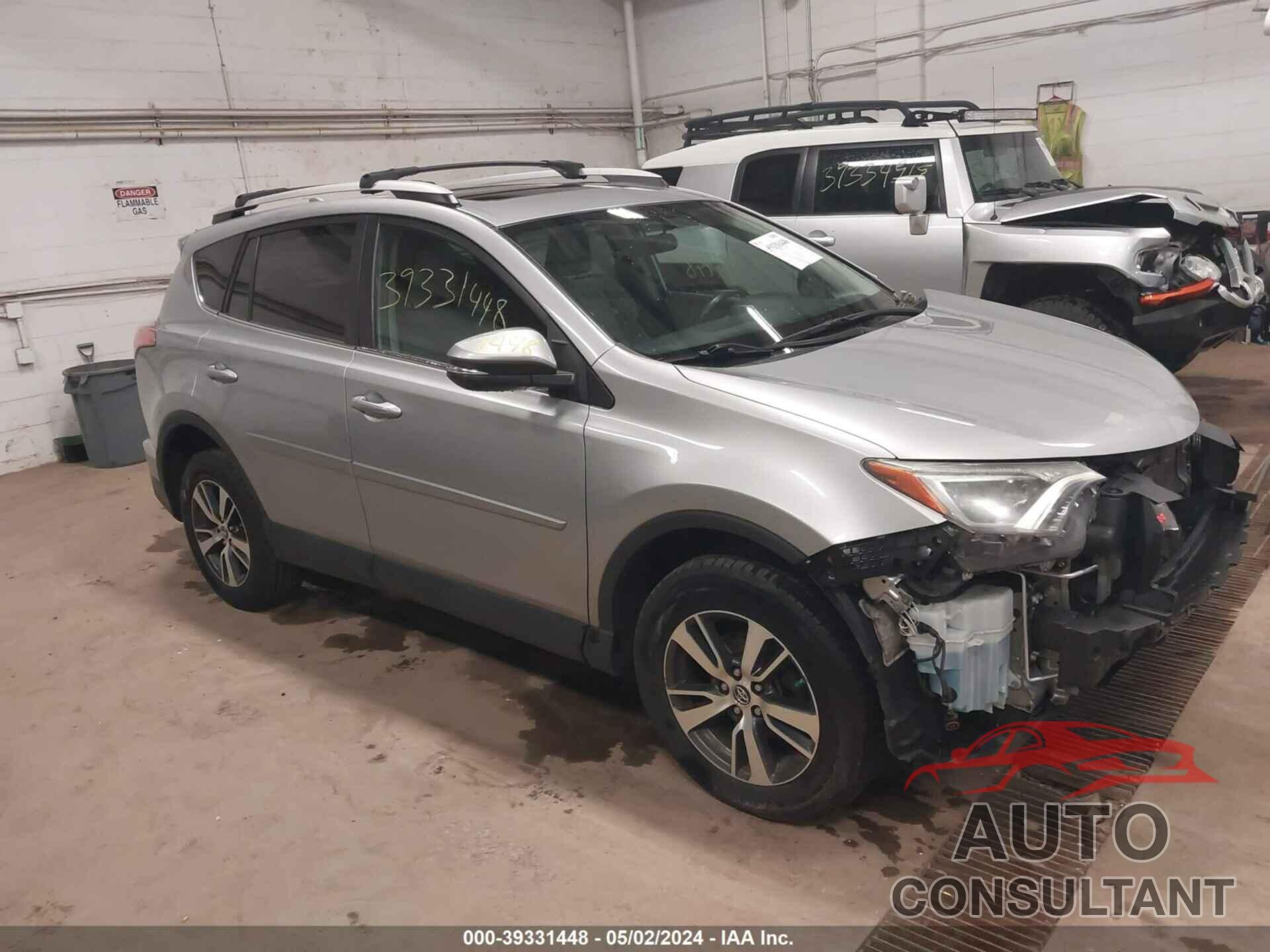 TOYOTA RAV4 2016 - 2T3RFREV5GW464194