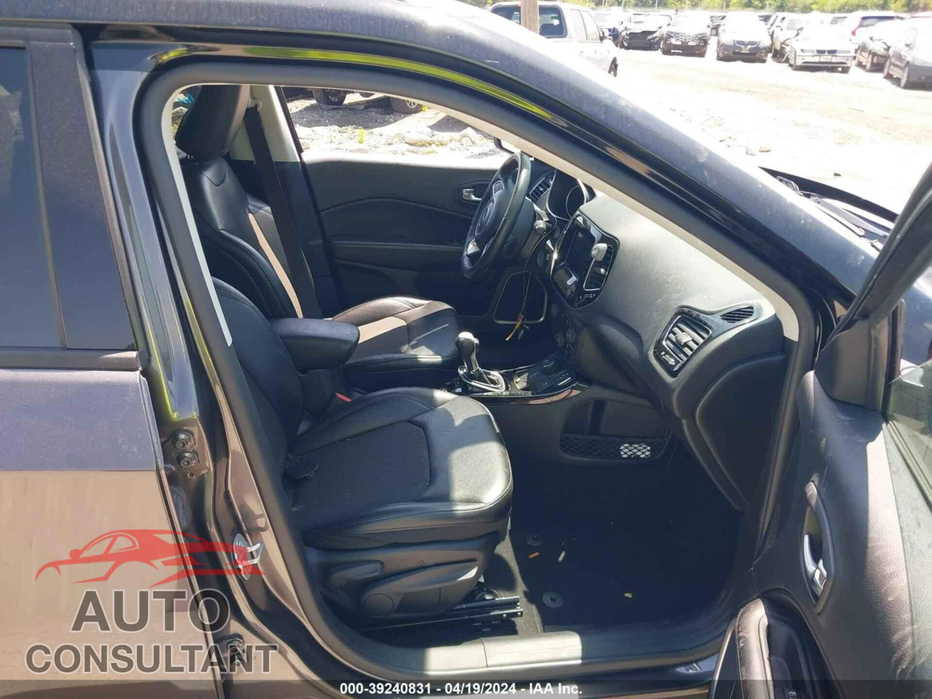 JEEP COMPASS 2020 - 3C4NJDBB8LT173412
