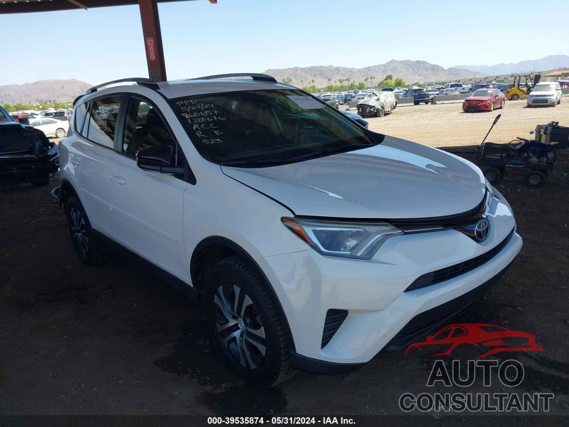 TOYOTA RAV4 2017 - JTMBFREV4HJ127453