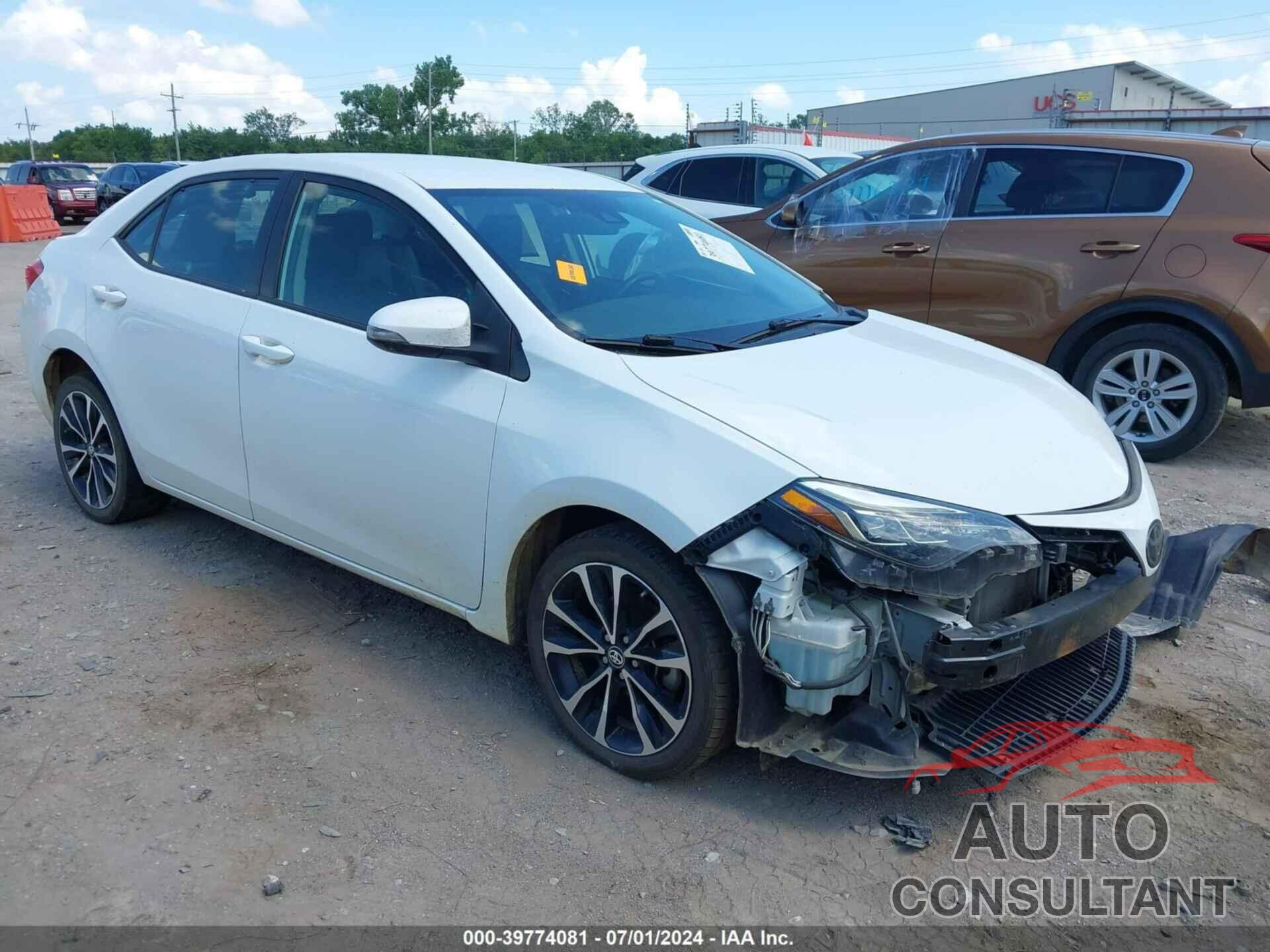 TOYOTA COROLLA 2018 - 5YFBURHE4JP786264