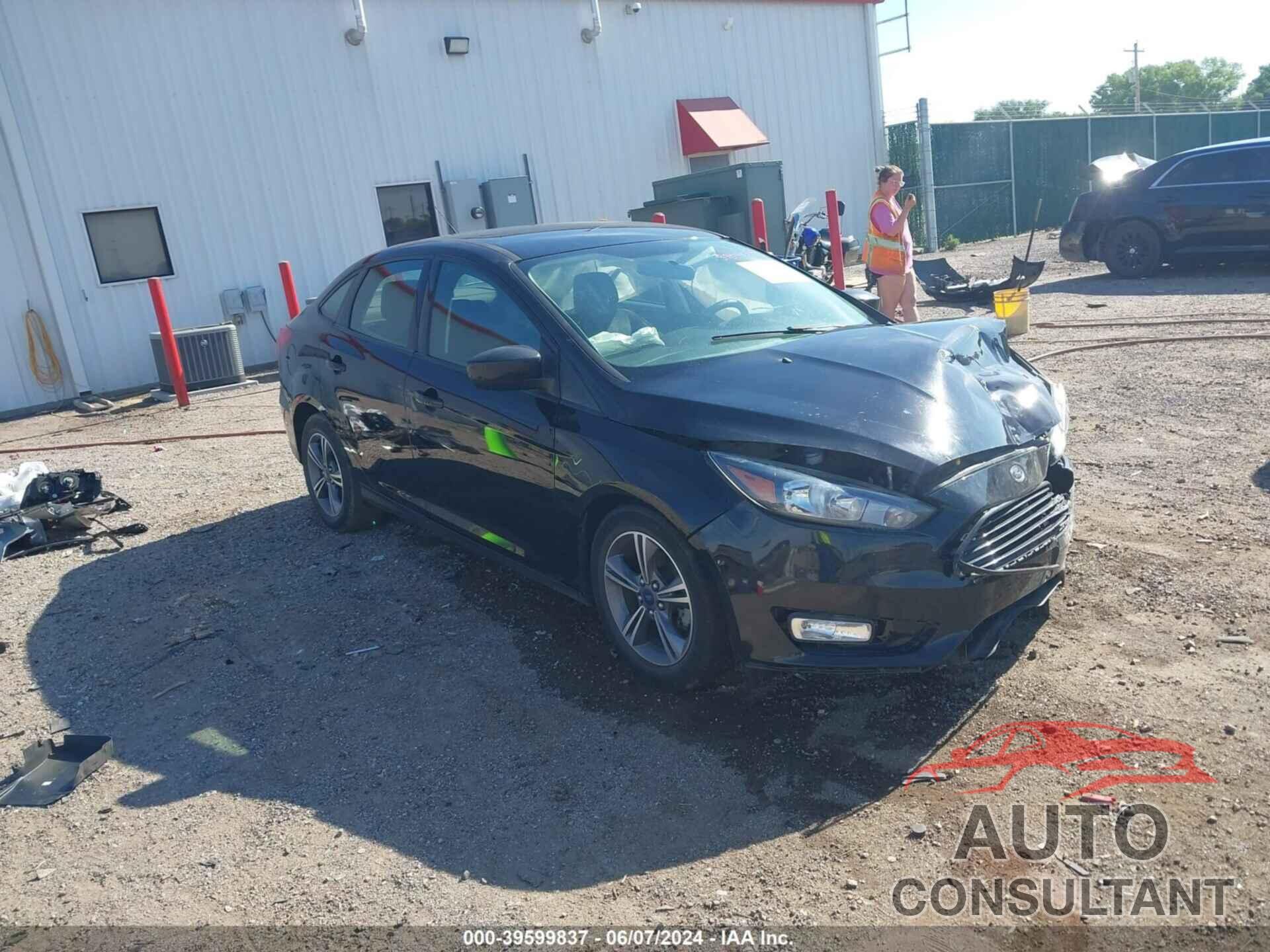 FORD FOCUS 2018 - 1FADP3FE0JL216955