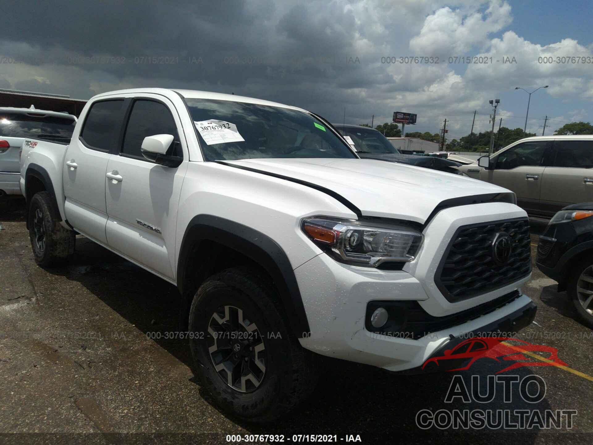 TOYOTA TACOMA 4WD 2020 - 5TFCZ5AN3LX228967