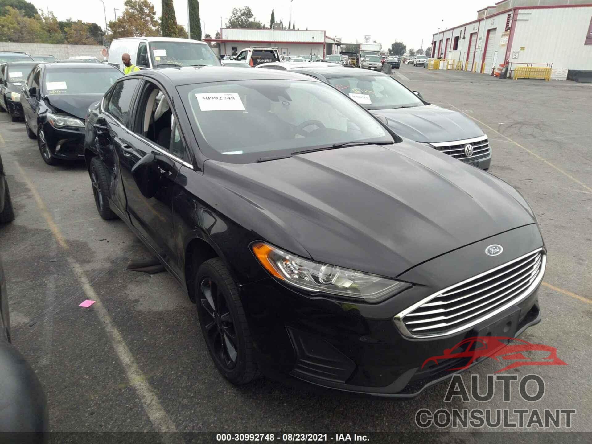 FORD FUSION HYBRID 2019 - 3FA6P0LU5KR188852