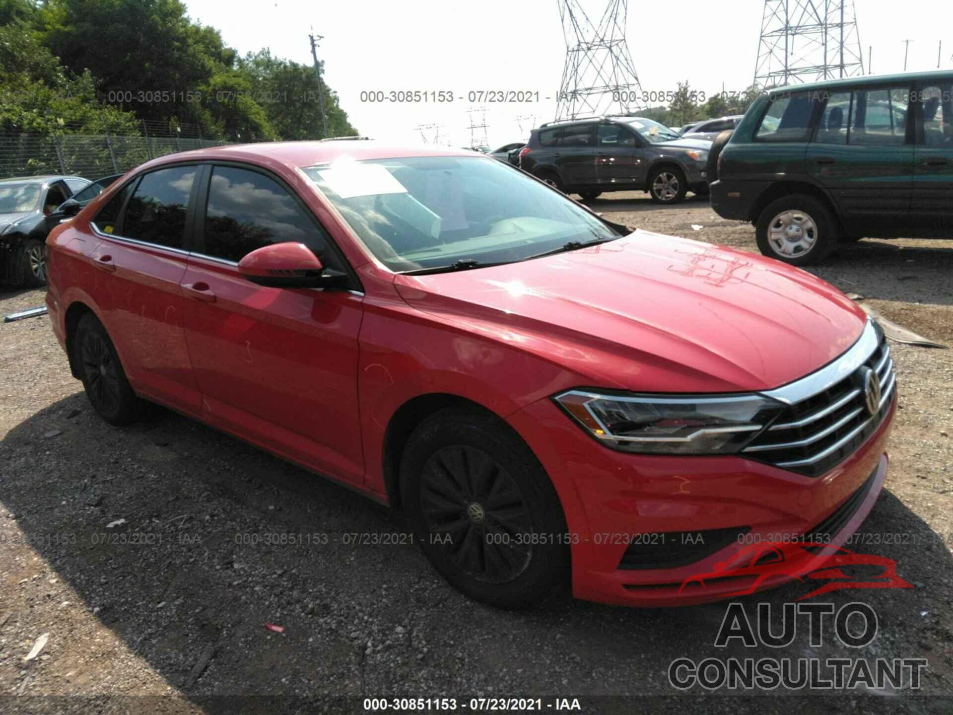 VOLKSWAGEN JETTA 2019 - 3VWN57BU0KM116151