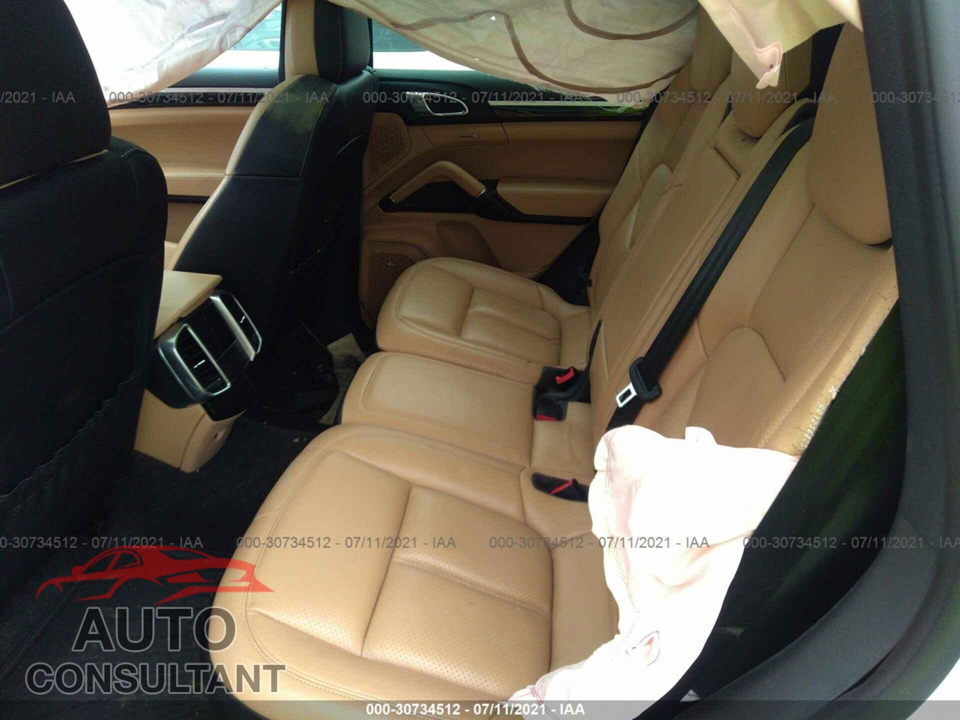 PORSCHE CAYENNE 2017 - WP1AE2A25HLA75285