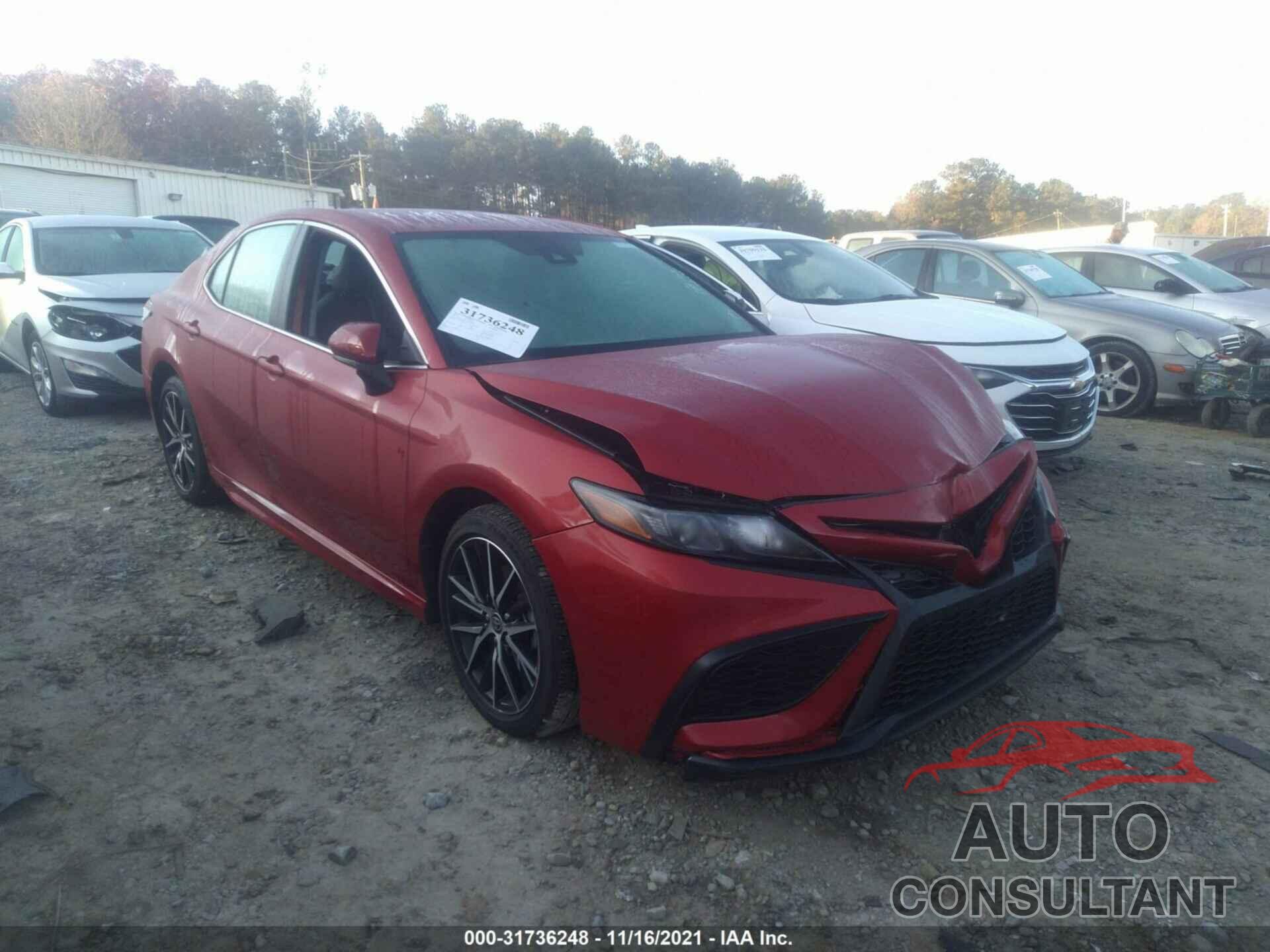 TOYOTA CAMRY 2021 - 4T1G11AK3MU445909