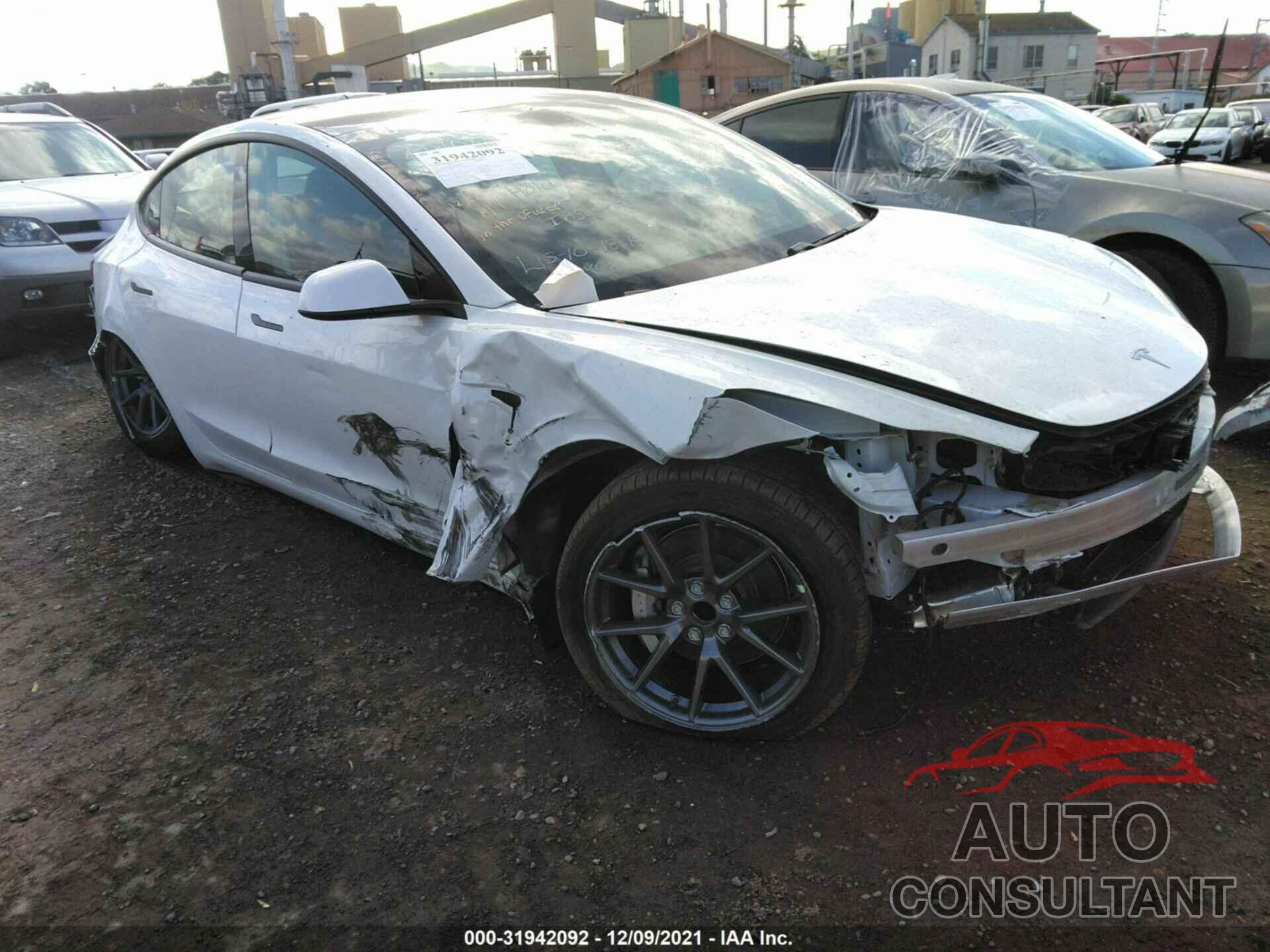 TESLA MODEL 3 2021 - 5YJ3E1EA6MF016409